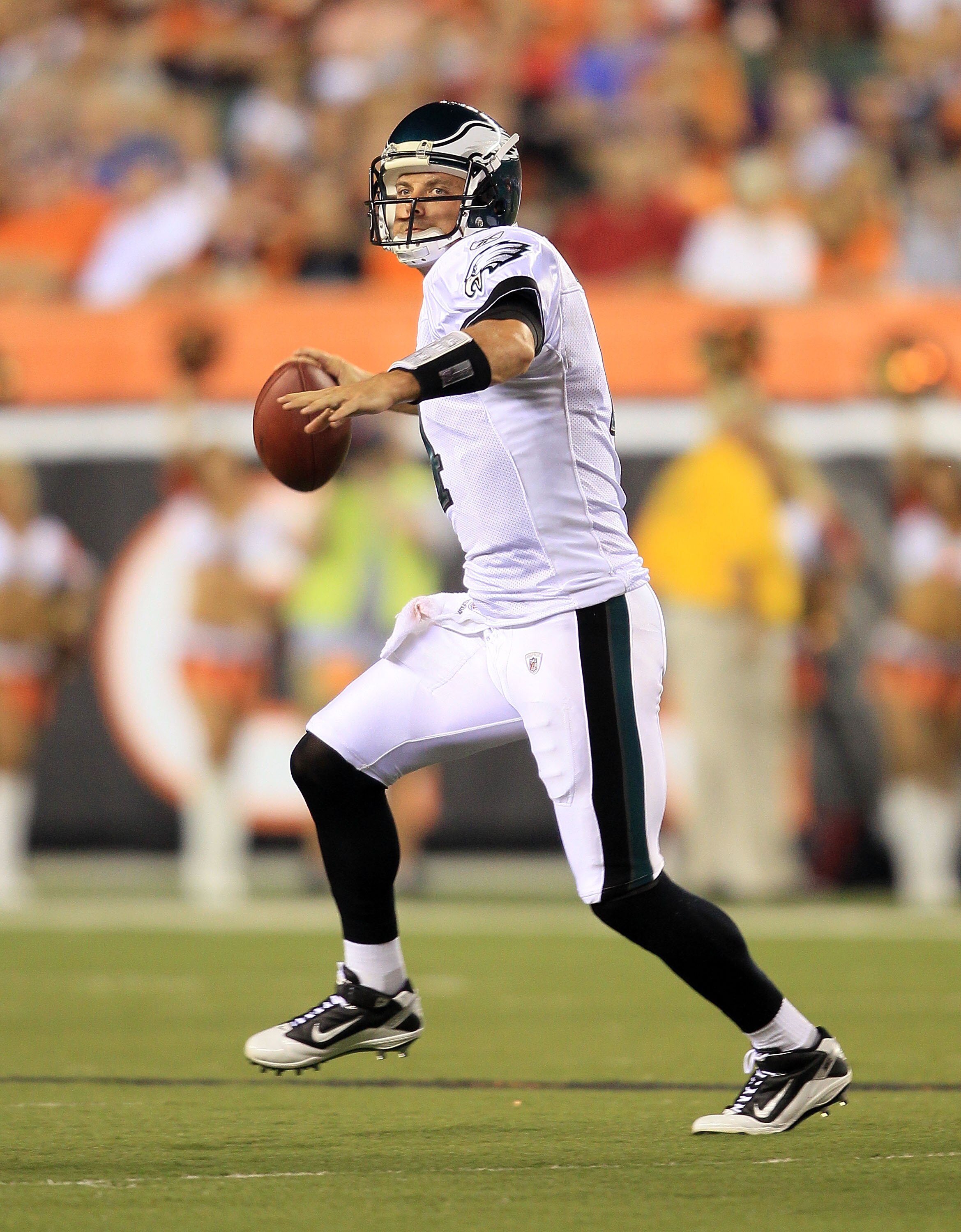 CINCINNATI - AUGUST 20:  Kevin Kolb #4 of the Philadelphia Eagles throws a pass during the NFL preseason game against the Cincinnati Bengals at Paul Brown Stadium on August 20, 2010 in Cincinnati, Ohio.  (Photo by Andy Lyons/Getty Images)