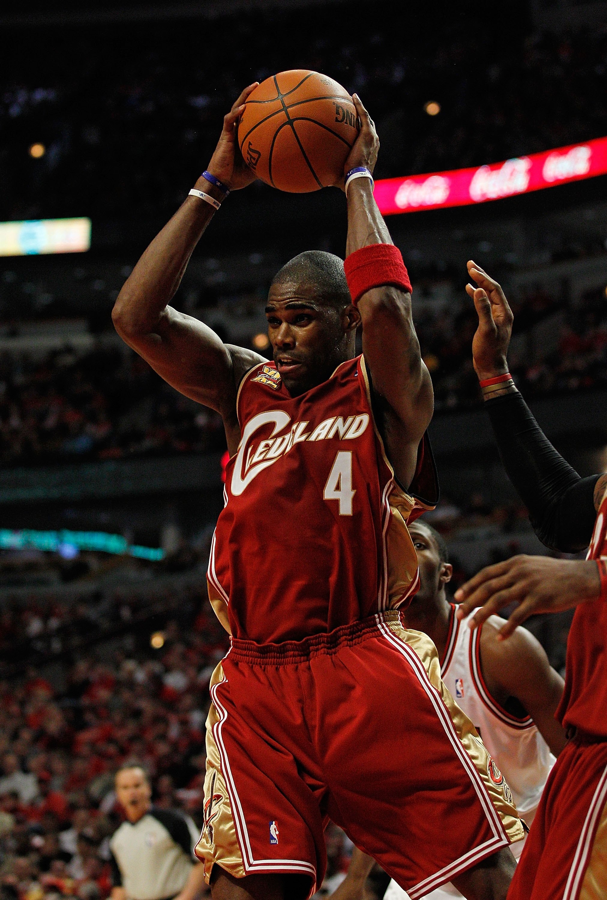CHICAGO - APRIL 25: Antawn Jamison #4 of the Cleveland Cavaliers grabs a rebound against the Chicago Bulls in Game Four of the Eastern Conference Quarterfinals during the 2010 NBA Playoffs at the United Center on April 25, 2010 in Chicago, Illinois. The C