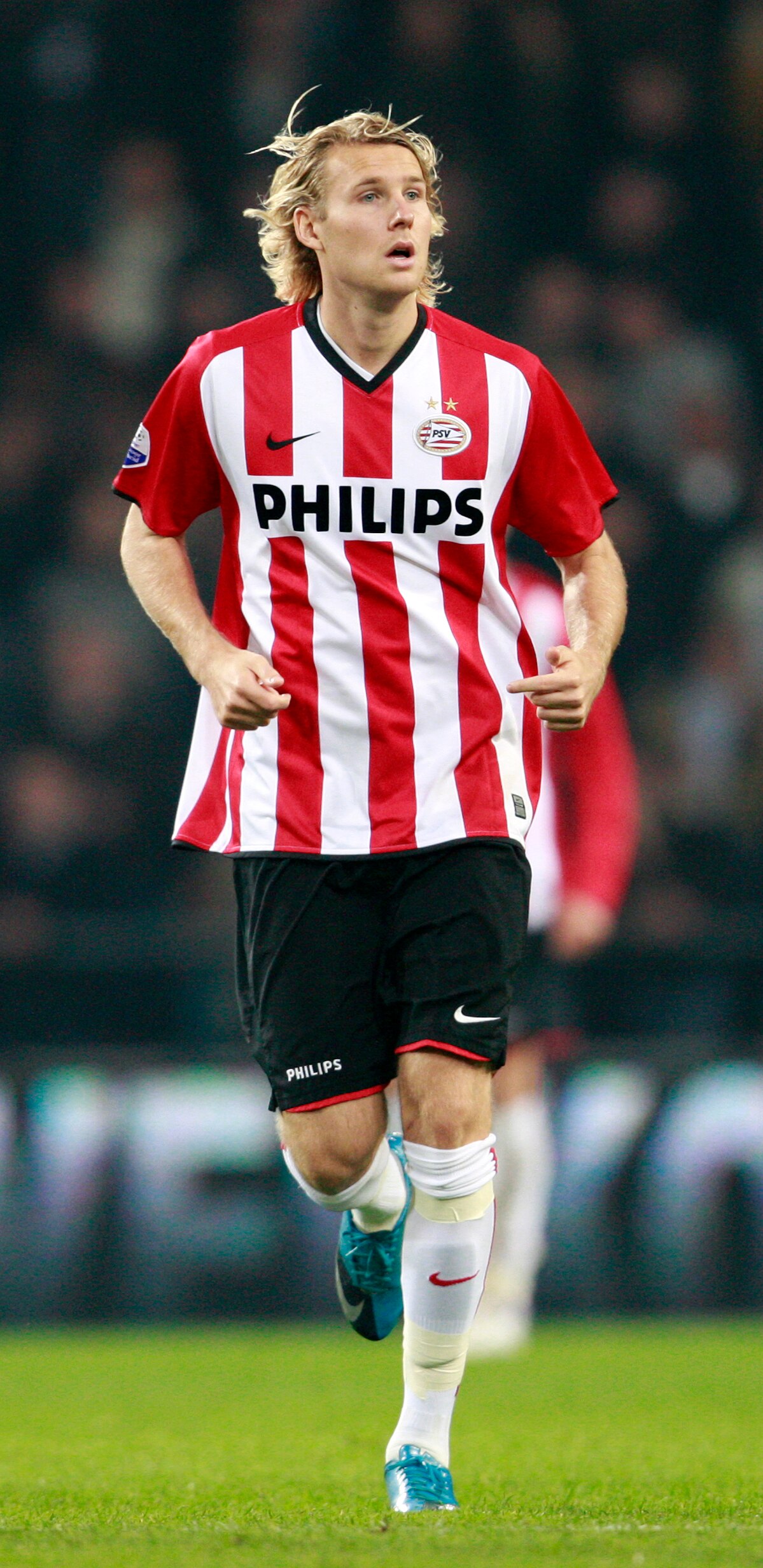 EINDHOVEN, NETHERLANDS - OCTOBER 31:  Ola Toivonen of PSV Eindhoven during the Eredivisie match between PSV Eindhoven and Vitesse held on October 31, 2009 at the Philips Stadion, in Eindhoven, Netherlands. (Photo by Anoek De Groot/EuroFootball/Getty Image
