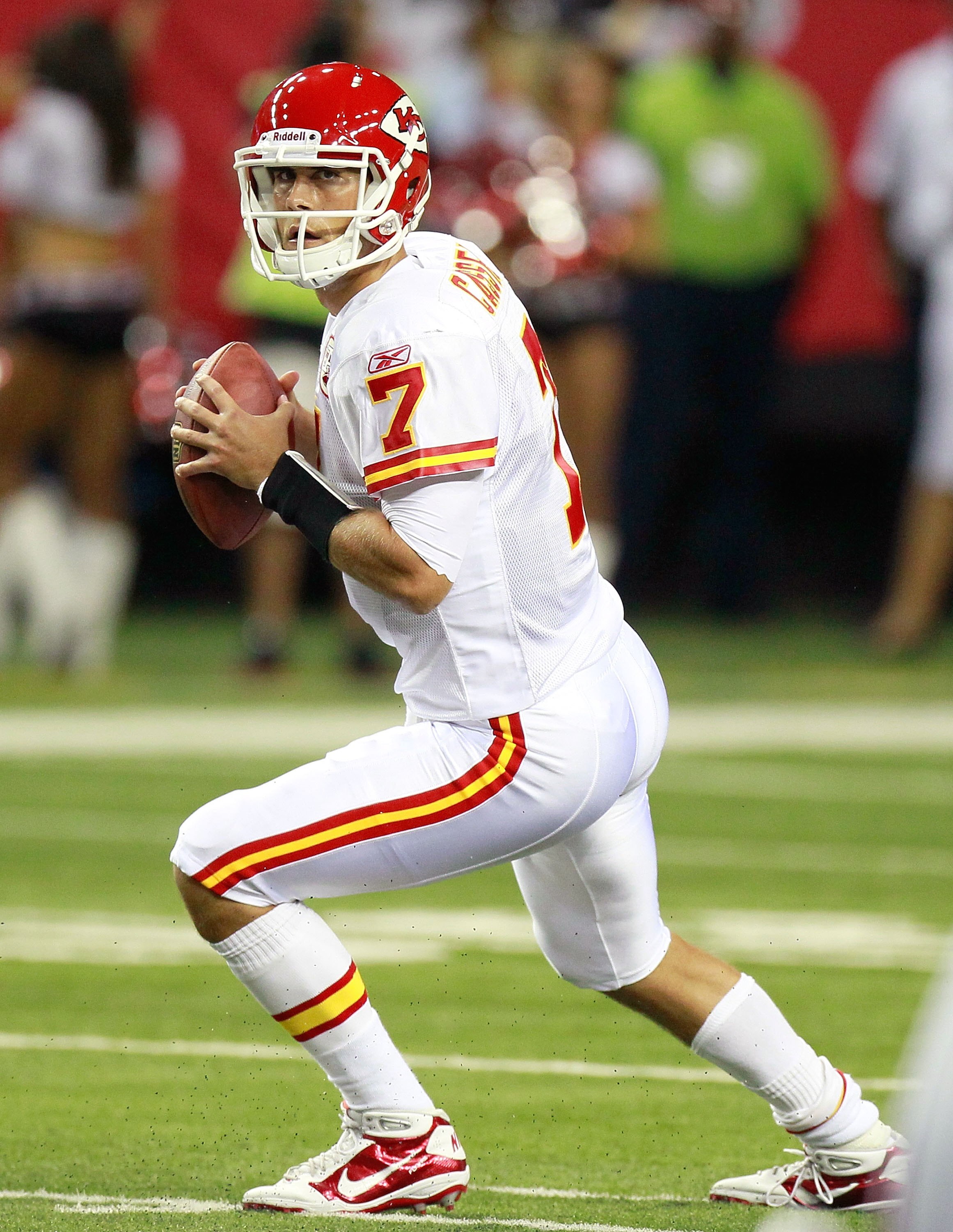 ATLANTA - AUGUST 13:  Matt Cassel #7 of the Kansas City Chiefs against the Atlanta Falcons at Georgia Dome on August 13, 2010 in Atlanta, Georgia.  (Photo by Kevin C. Cox/Getty Images)
