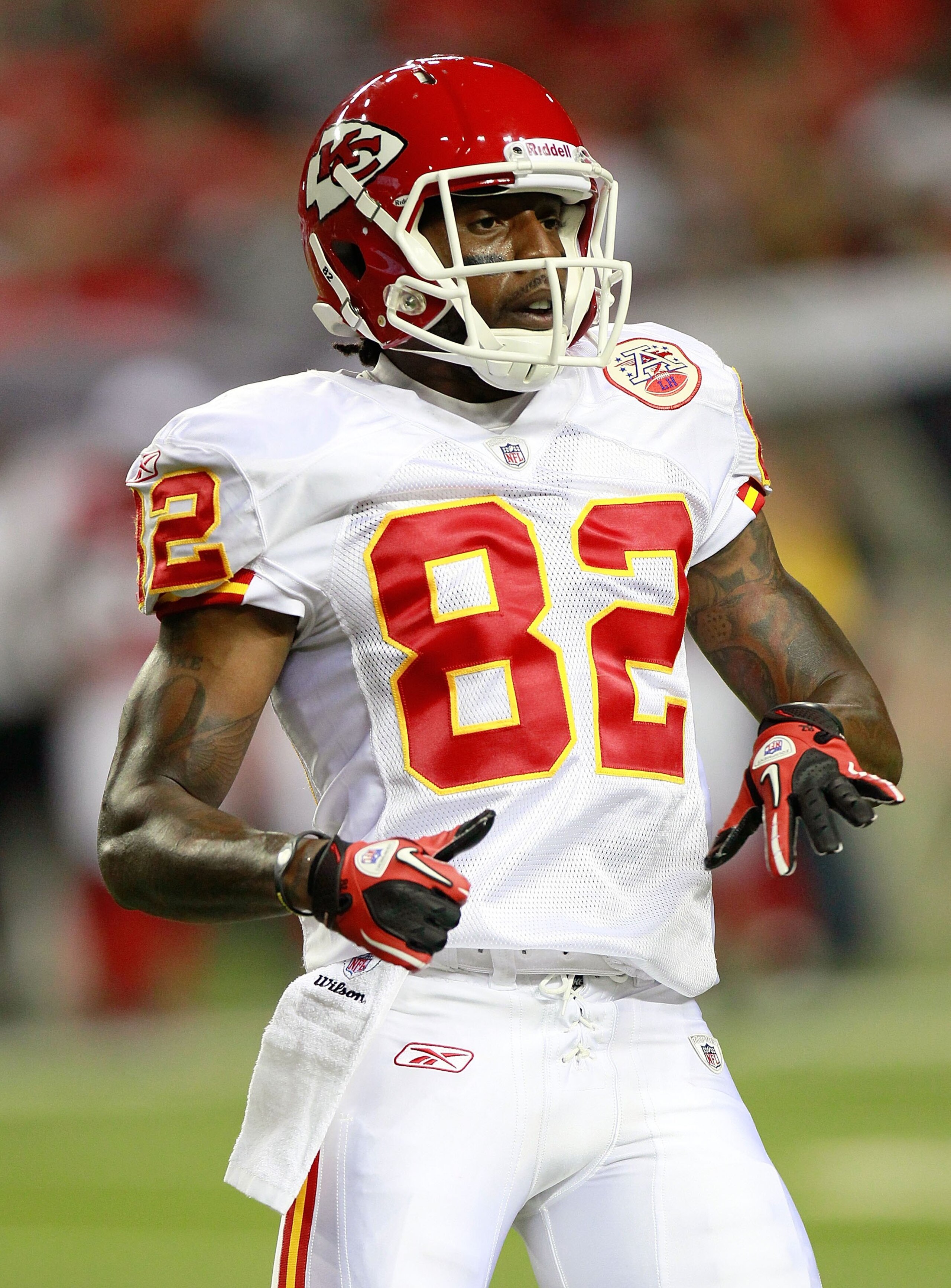 ATLANTA - AUGUST 13:  Dwayne Bowe #82 of the Kansas City Chiefs against the Atlanta Falcons at Georgia Dome on August 13, 2010 in Atlanta, Georgia.  (Photo by Kevin C. Cox/Getty Images)