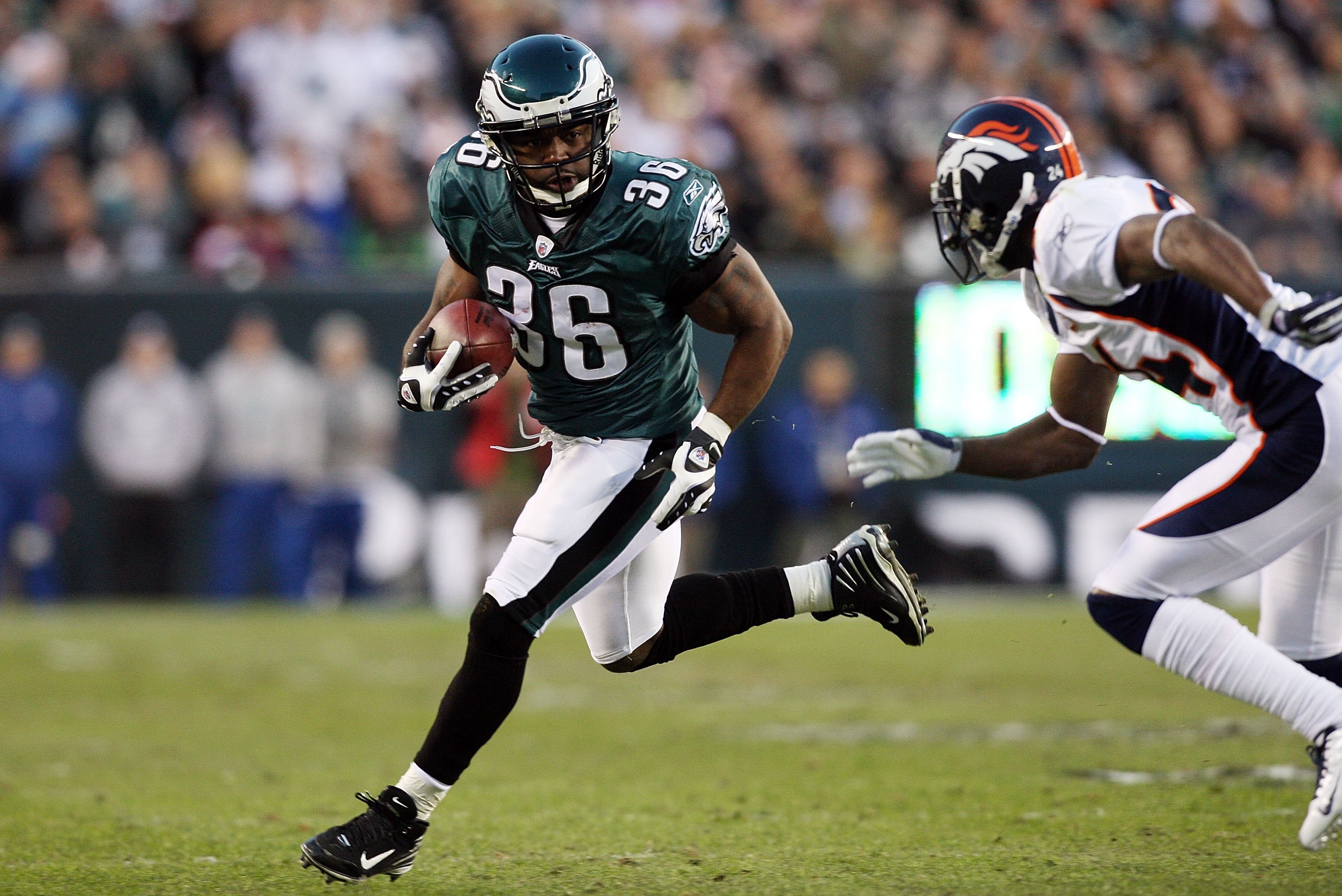 PHILADELPHIA - DECEMBER 27:  Brian Westbrook #36 of the Philadelphia Eagles runs the ball against the Denver Broncos on December 27, 2009 at Lincoln Financial Field in Philadelphia, Pennsylvania. The Eagles defeated the Broncos 30-27.  (Photo by Jim McIsa