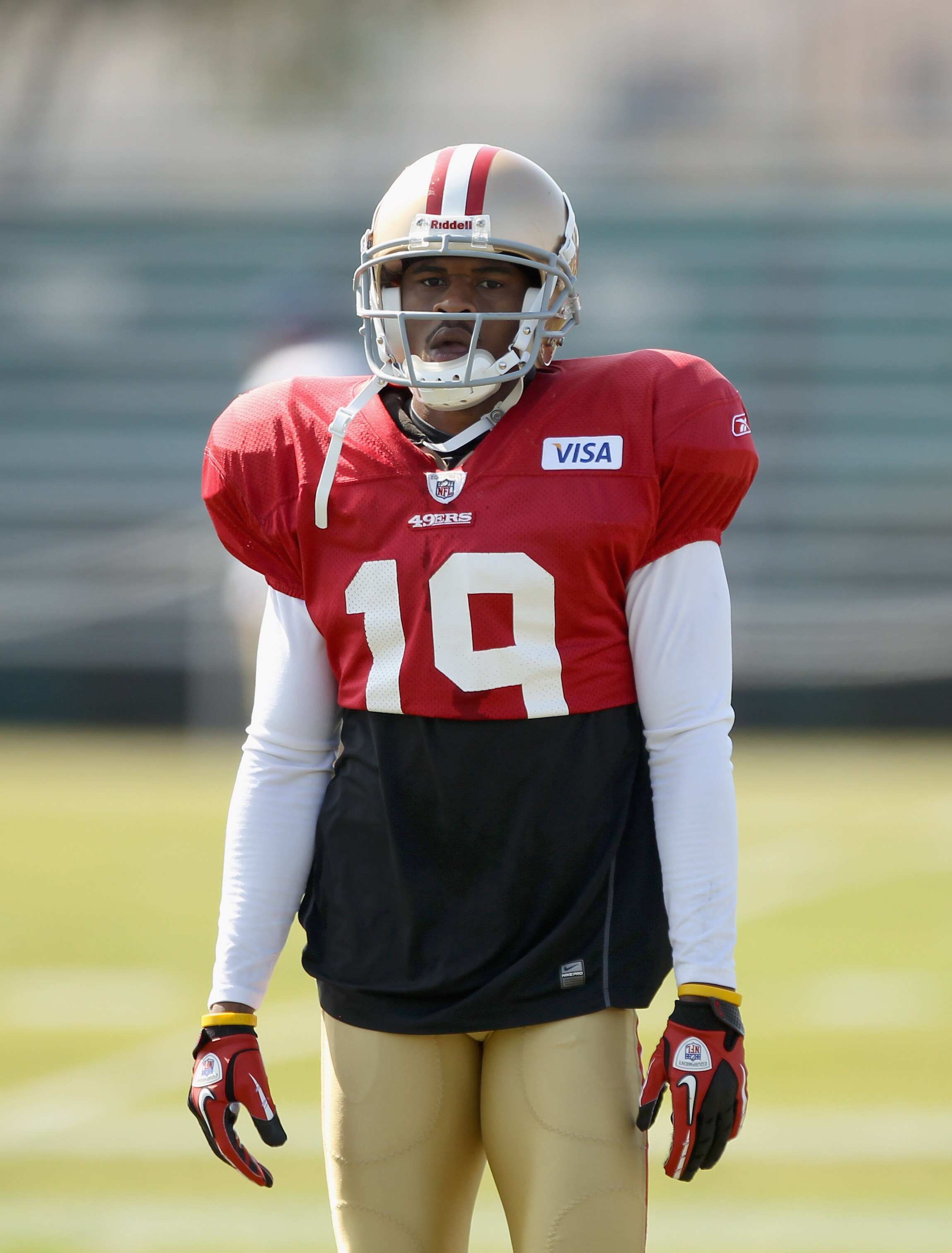 SANTA CLARA, CA - AUGUST 02:  Ted Ginn #19 works out during the San Francisco 49ers training camp at their training complex on August 2, 2010 in Santa Clara, California.  (Photo by Ezra Shaw/Getty Images)