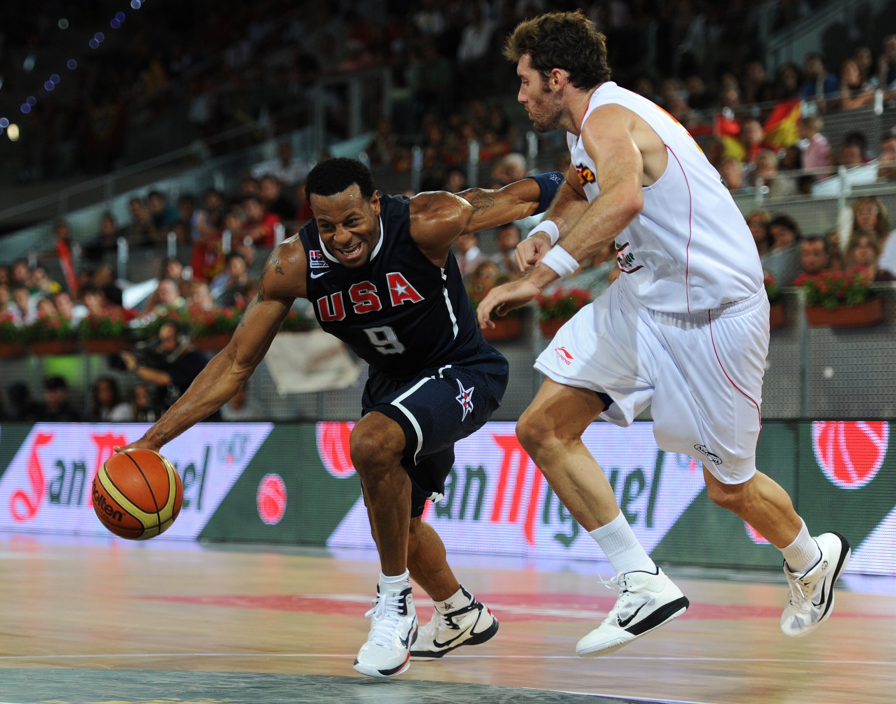 MADRID, SPAIN - AUGUST 22:  Andre Iguodala (L) of the USA drives past Rudy Fernandez of Spain during a friendly basketball game between Spain and the USA at La Caja Magica on August 22, 2010 in Madrid, Spain.  (Photo by Jasper Juinen/Getty Images)