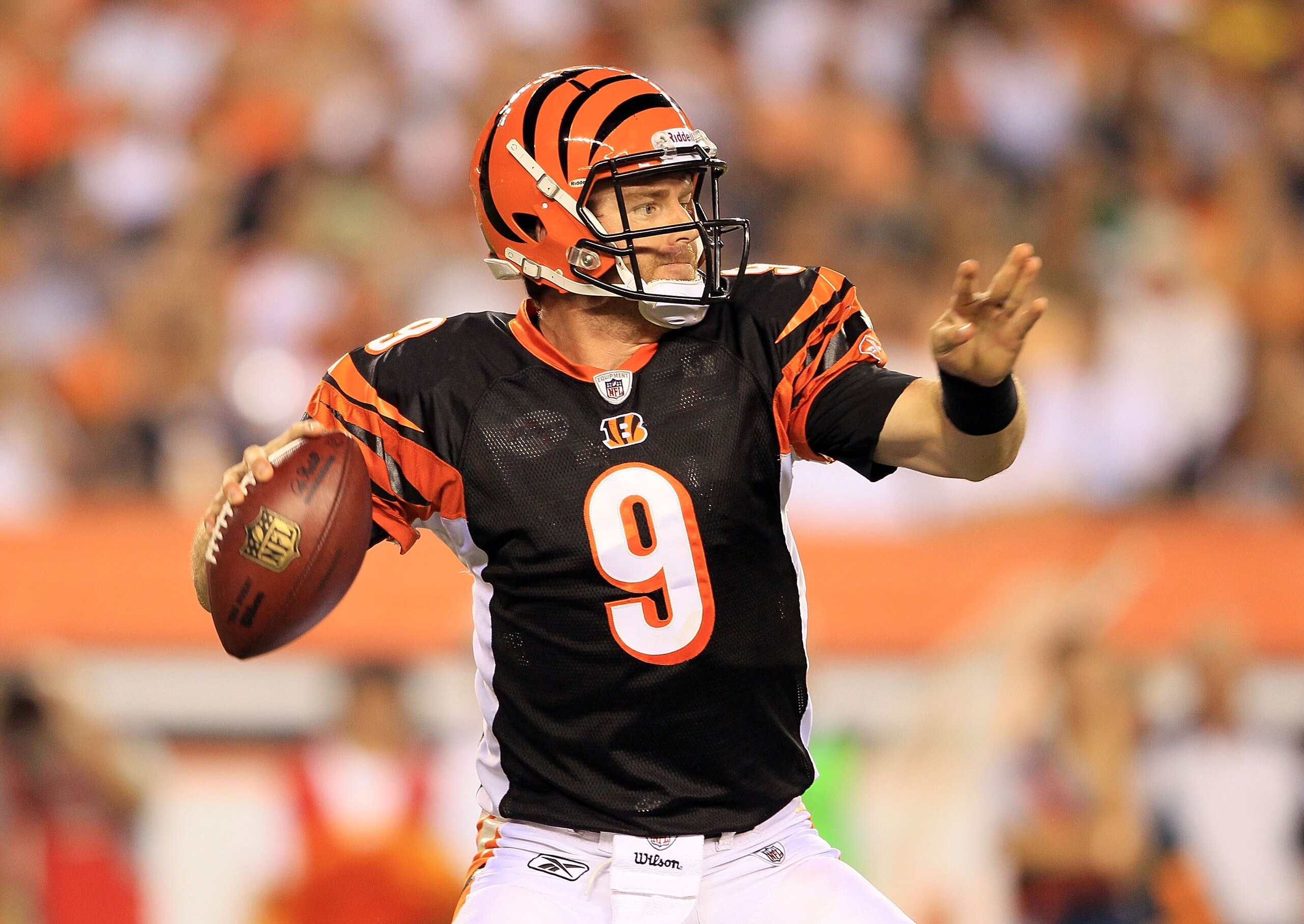 CINCINNATI - AUGUST 20: Carson Palmer #9 of the Cincinnati Bengals throws a pass during the NFL preseason game against the Philadelphia Eagles at Paul Brown Stadium on August 20, 2010 in Cincinnati, Ohio. (Photo by Andy Lyons/Getty Images) CINCINNATI - AUGUST 20: Carson Palmer #9 of the Cincinnati Bengals throws a pass during the NFL preseason game against the Philadelphia Eagles at Paul Brown Stadium on August 20, 2010 in Cincinnati, Ohio. (Photo by Andy Lyons/Getty Images)