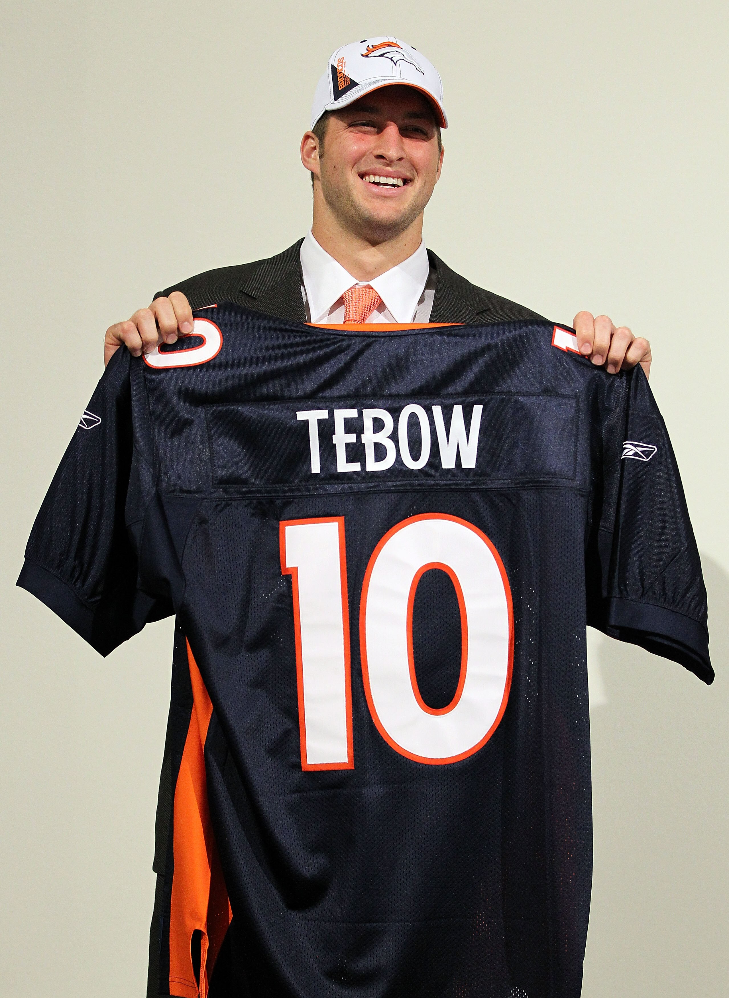 ENGLEWOOD, CO - APRIL 23:  Tim Tebow is introduced by the Denver Broncos at a press conference at the Broncos Headquarters in Dove Valley on April 23, 2010 in Englewood, Colorado. The Broncos picked Tebow in the first round of the 2010 NFL draft.  (Photo 