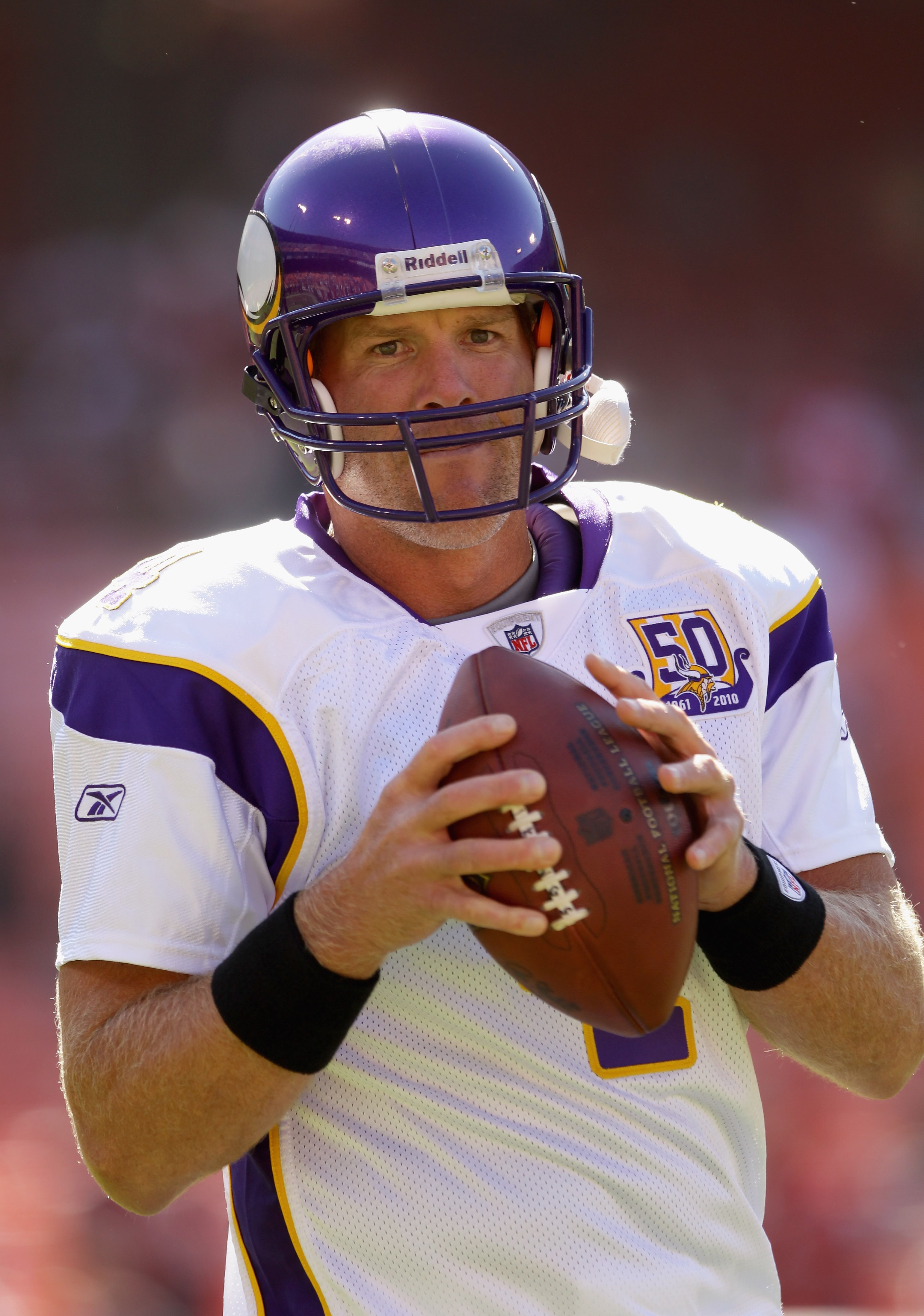 SAN FRANCISCO - AUGUST 22:  Brett Favre #4 of the Minnesota Vikings warms up before their preseason game against the San Francisco 49ers at Candlestick Park on August 22, 2010 in San Francisco, California.  (Photo by Ezra Shaw/Getty Images)