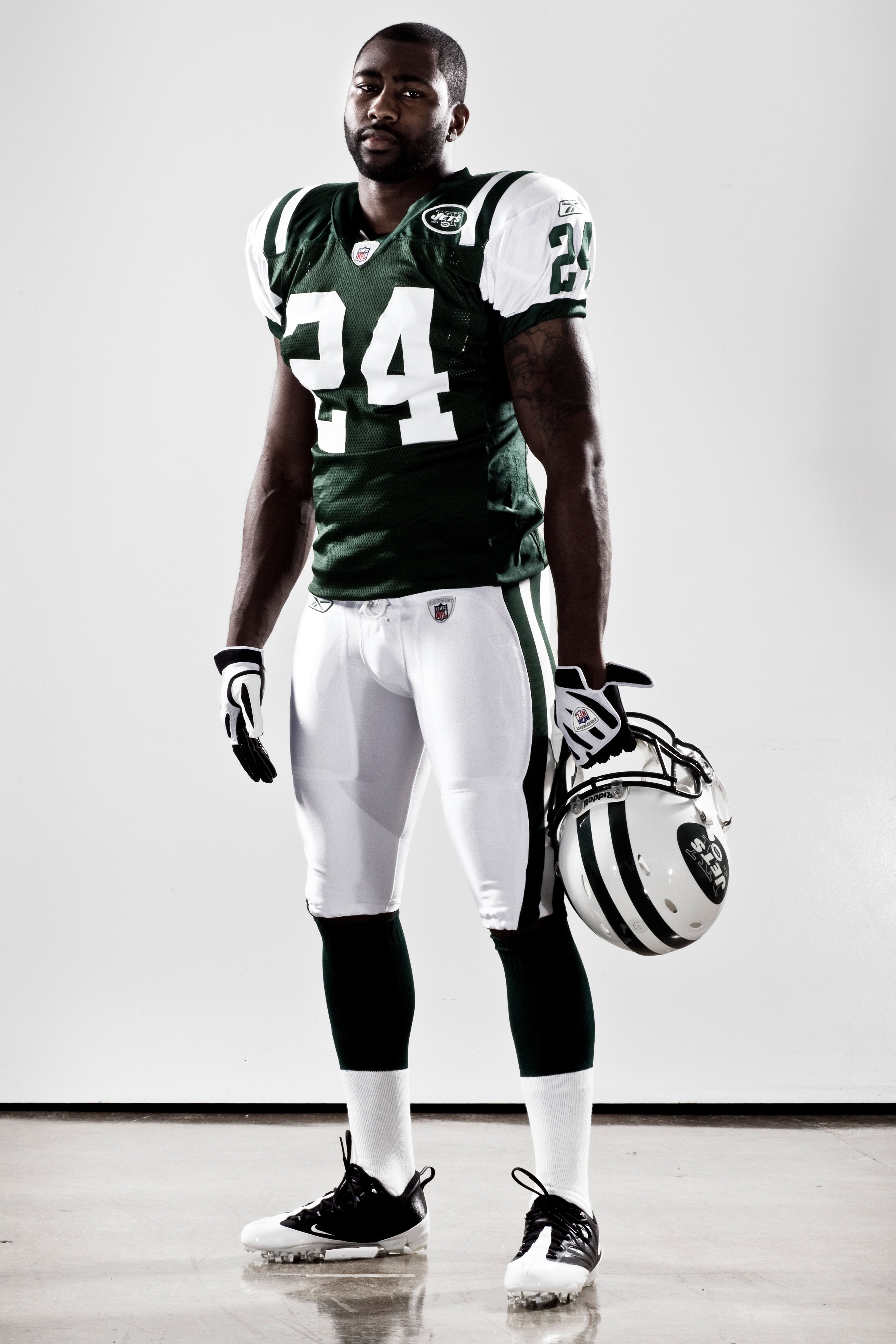 NEW YORK - MARCH 16:  New York Jets Darrelle Revis poses for a portrait on March 16, 2010 in New York, New York.  (Photo by Chris McGrath/Getty Images)