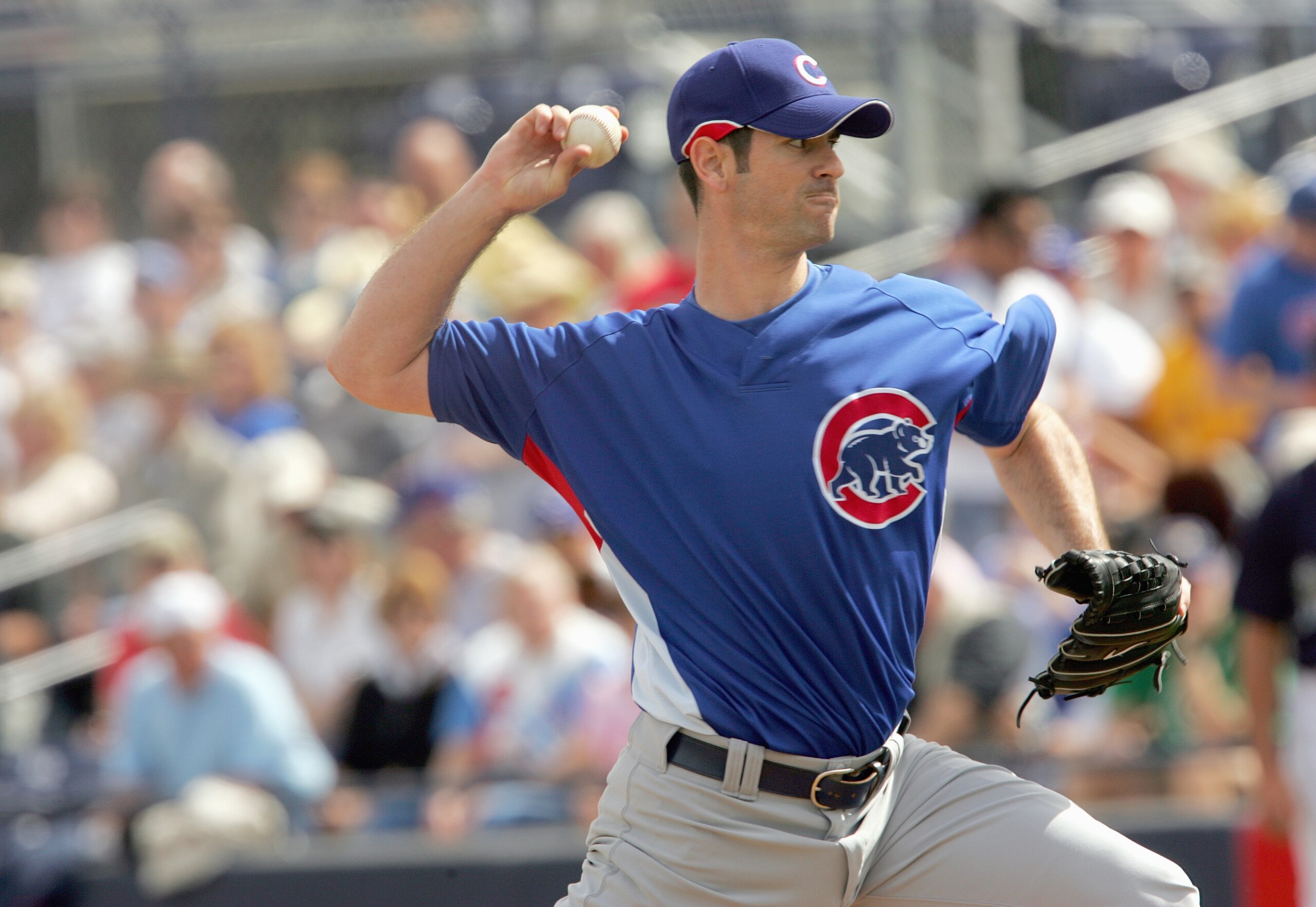 PEORIA, AZ - MARCH 5: Pitcher Mark Prior #22 of the Chicago Cubs pitches during a play against the Seattle Mariners during Spring Training at Peoria Sports Complex March 5, 2007 in Peoria, Arizona. (Photo by Stephen Dunn/Getty Images)