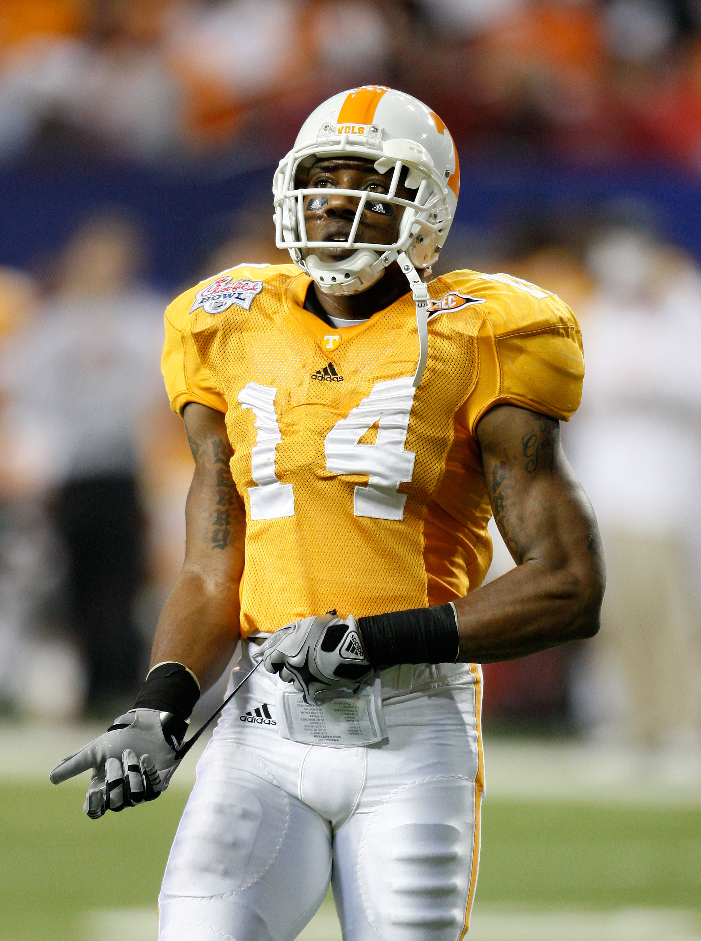ATLANTA - DECEMBER 31:  Safety Eric Berry #14 of the Tennessee Volunteers gets ready for action during the Chick-Fil-A Bowl against the Virginia Tech Hokies at the Georgia Dome on December 31, 2009 in Atlanta, Georgia.  The Hokies beat the Volunteers 37-1