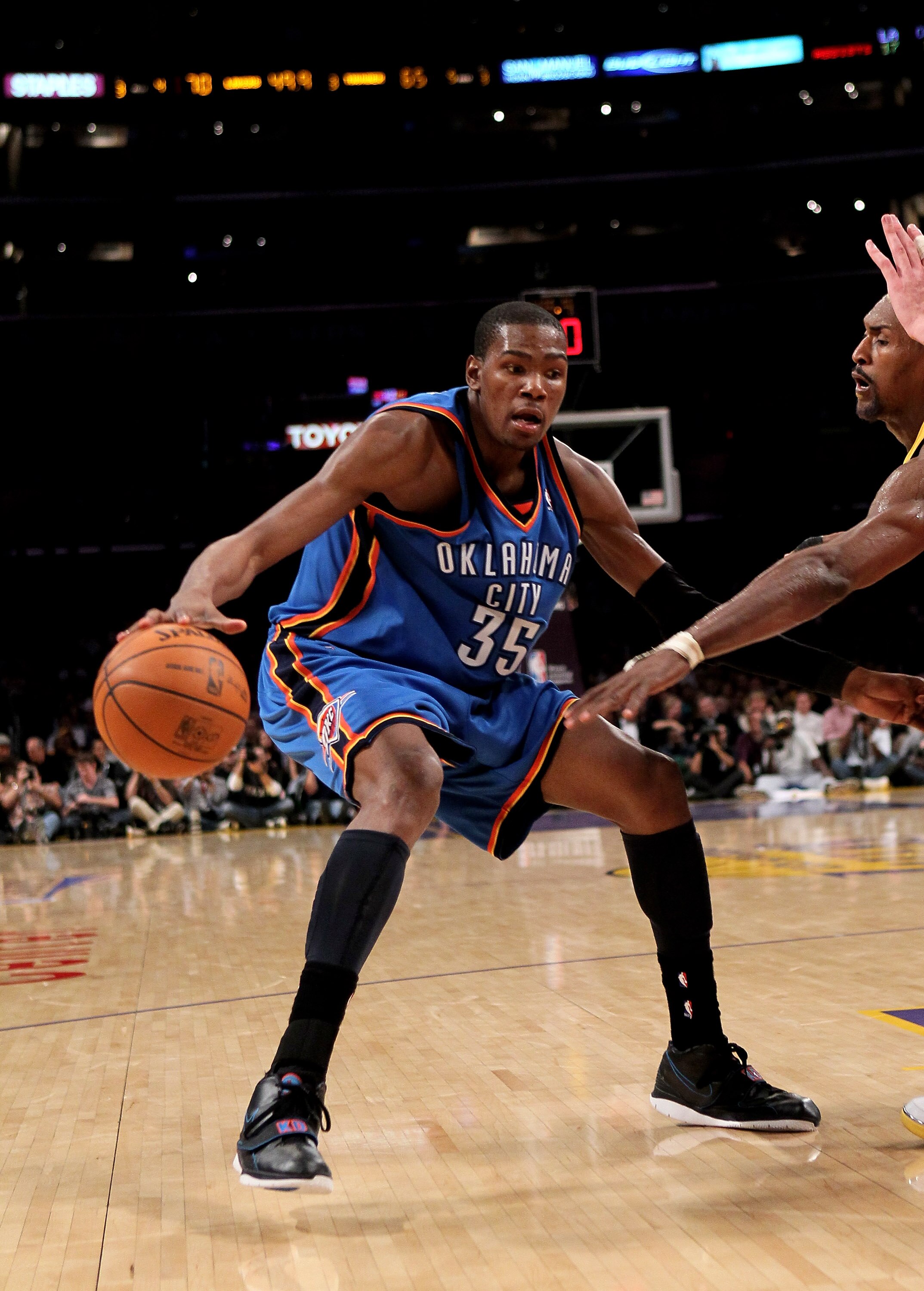 LOS ANGELES, CA - APRIL 20:  Kevin Durant#35 of the Oklahoma City Thunder controls the ball against the Los Angeles Lakers during  Game Two of the Western Conference Quarterfinals of the 2010 NBA Playoffs on April 20, 2010 at Staples Center in Los Angeles