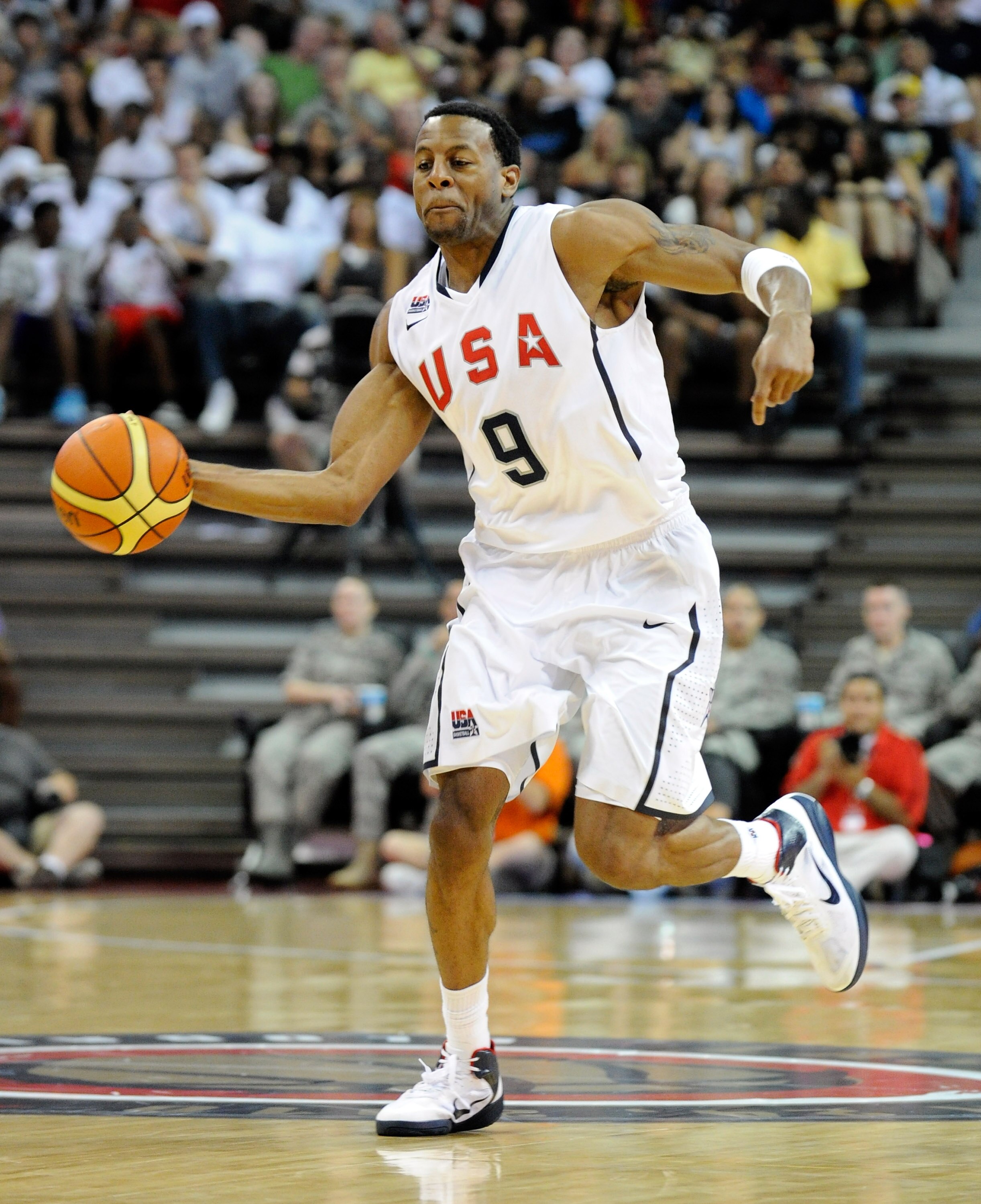 LAS VEGAS - JULY 24:  Andre Iguodala #9 of the 2010 USA Basketball Men's National Team looks to pass during a USA Basketball showcase at the Thomas & Mack Center July 24, 2010 in Las Vegas, Nevada.  (Photo by Ethan Miller/Getty Images)