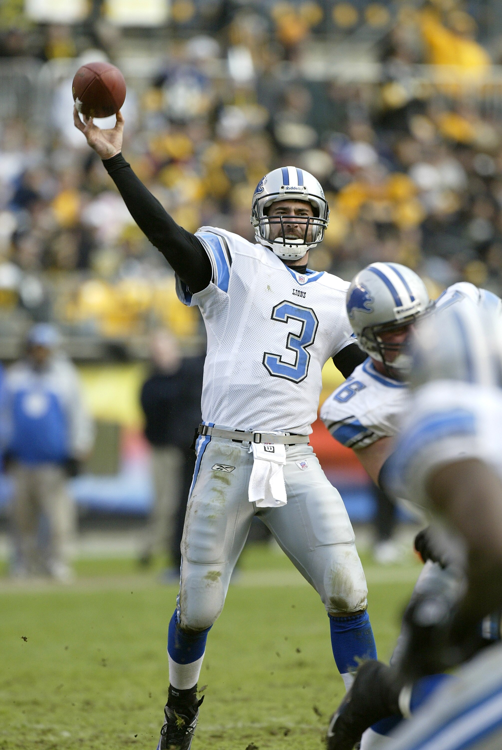PITTSBURGH - JANUARY 1: Quarterback Joey Harrington #3 of the Detroit Lions passes against the Pittsburgh Steelers at Heinz Field on January 1, 2006 in Pittsburgh, Pennsylvania. The Steelers defeated the Lions 35-21.  (Photo by George Gojkovich/Getty Imag