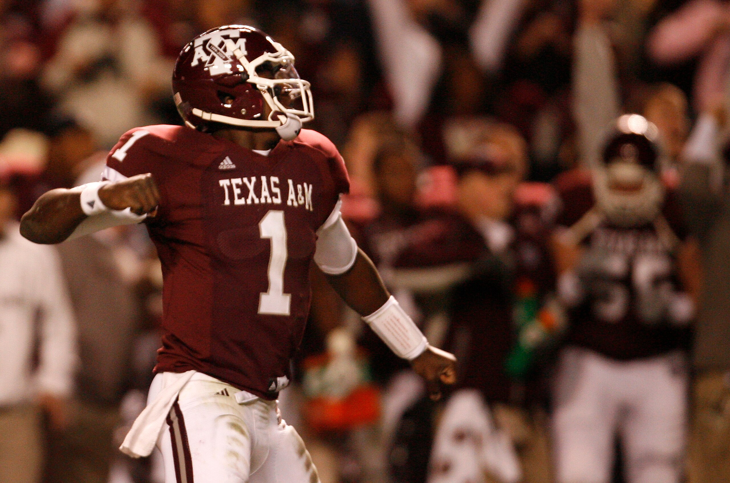 COLLEGE STATION, TX - NOVEMBER 26: Quarterback Jerrod Johnson #1 of the Texas A&M Aggies celebrates after throwing a touchdown pass against the Texas Longhorns in the first half at Kyle Field on November 26, 2009 in College Station, Texas. (Photo by Aaron COLLEGE STATION, TX - NOVEMBER 26: Quarterback Jerrod Johnson #1 of the Texas A&M Aggies celebrates after throwing a touchdown pass against the Texas Longhorns in the first half at Kyle Field on November 26, 2009 in College Station, Texas. (Photo by Aaron