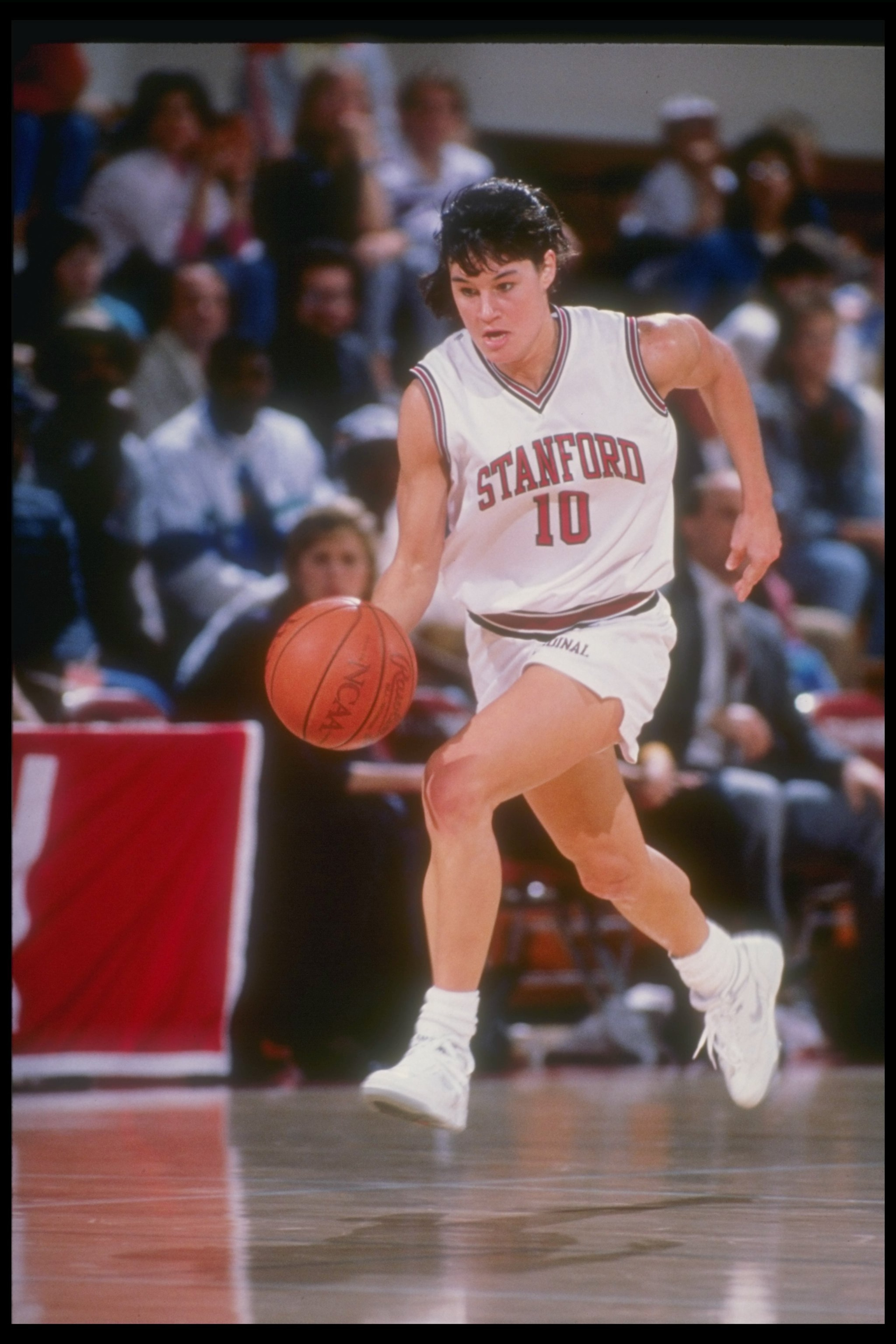 Jennifer Azzi of the Stanford Cardinals shoots the ball during a game in Palo Alto, Colorado.