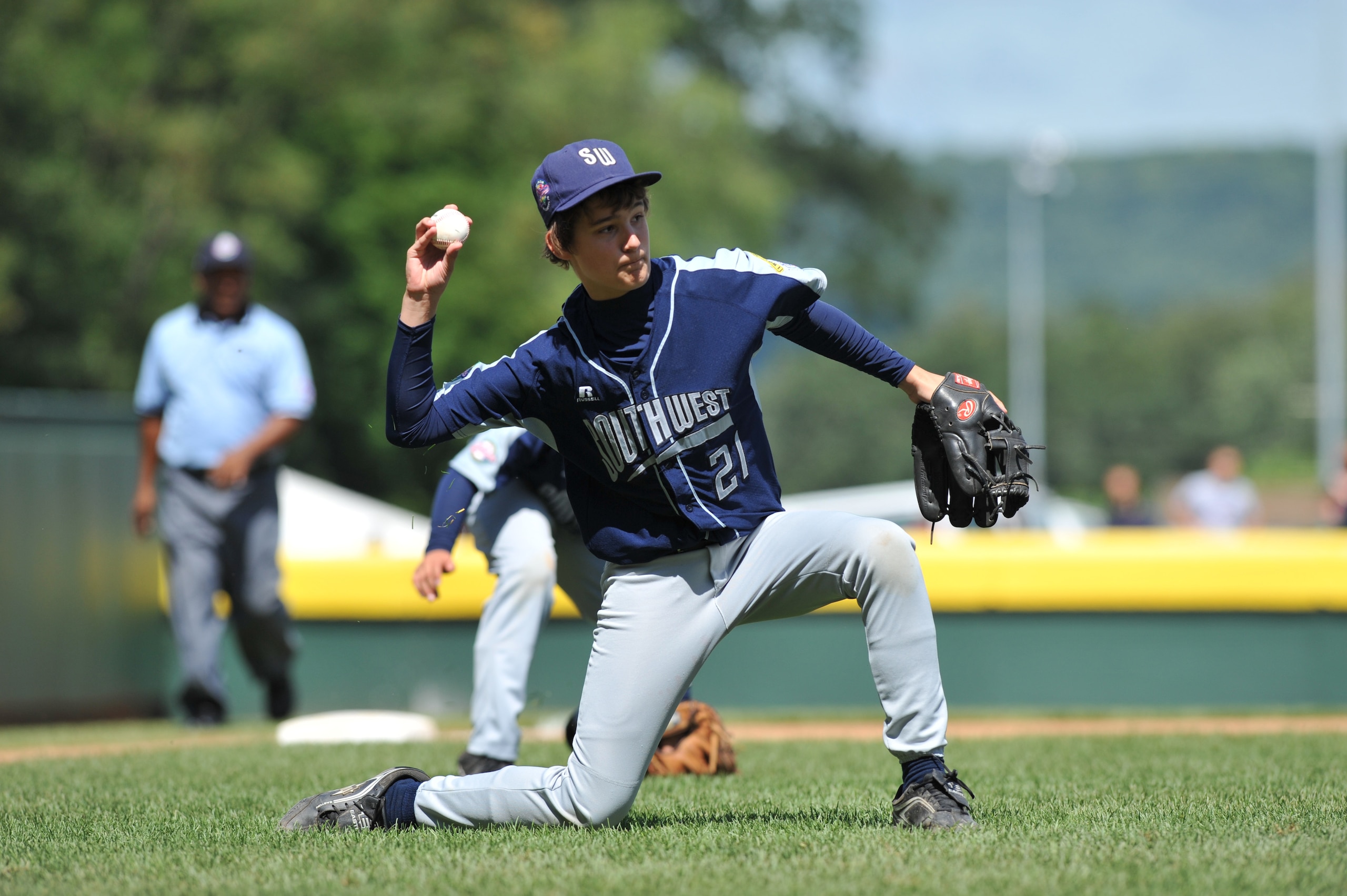 WILLIAMSPORT, PA - AUGUST 30: Starting pitcher Steven Cardone #21 of Texas (San Antonio) VERB against Mexico (Reynosa) in the consolation game at Volunteer Stadium on August 30, 2009 in Williamsport, Pennsylvania. Mexico defeated Texas 5-4. (Photo by Larr