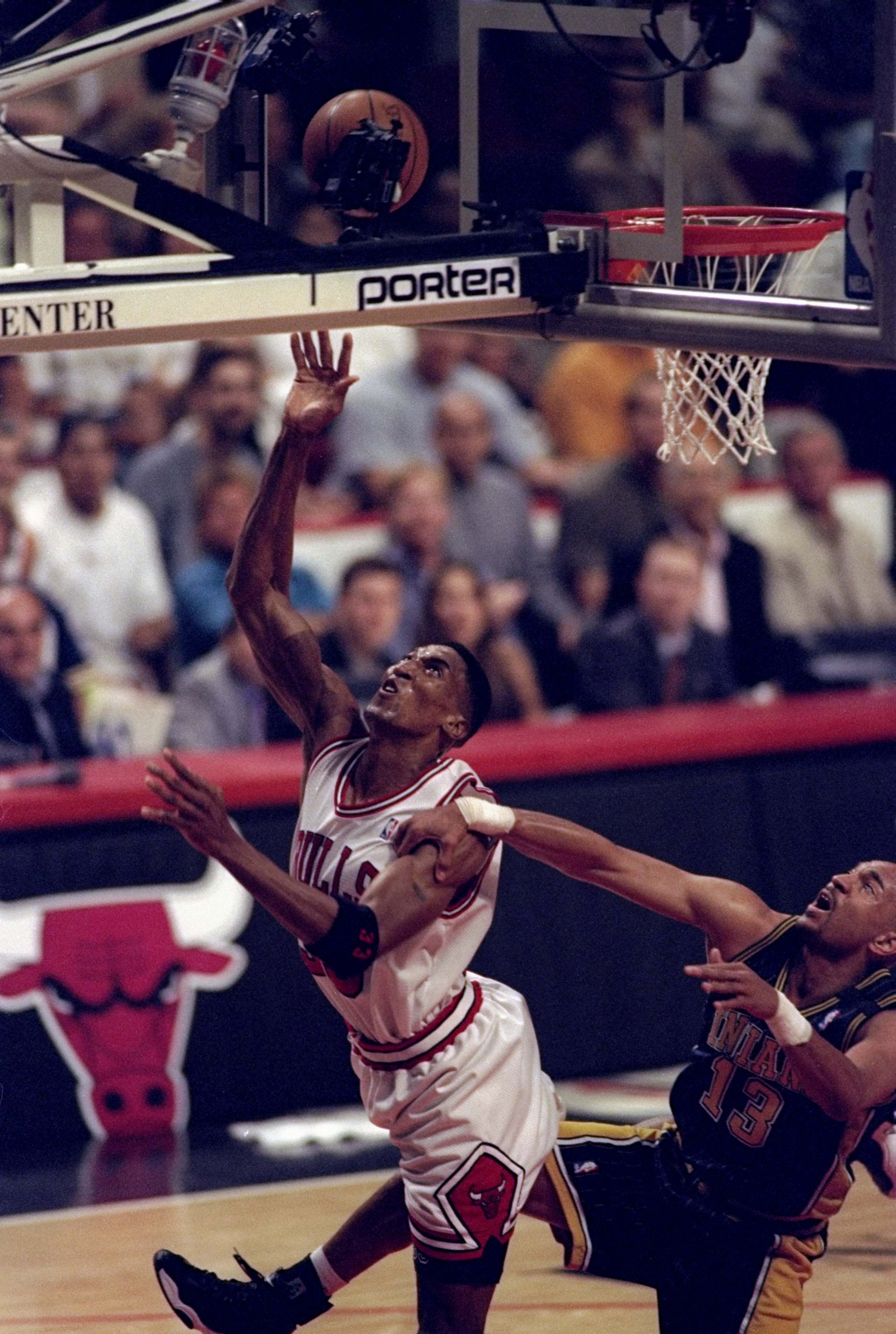 17 May 1998: Scottie Pippen #33 of the Chicago Bulls shoots around Mark Jackson #13 of the Indiana Pacers during the Bulls 85-79 NBA Playoff win at the United Center in Chicago, Illinois. Mandatory Credit: Matthew Stockman /Allsport 17 May 1998: Scottie Pippen #33 of the Chicago Bulls shoots around Mark Jackson #13 of the Indiana Pacers during the Bulls 85-79 NBA Playoff win at the United Center in Chicago, Illinois. Mandatory Credit: Matthew Stockman /Allsport