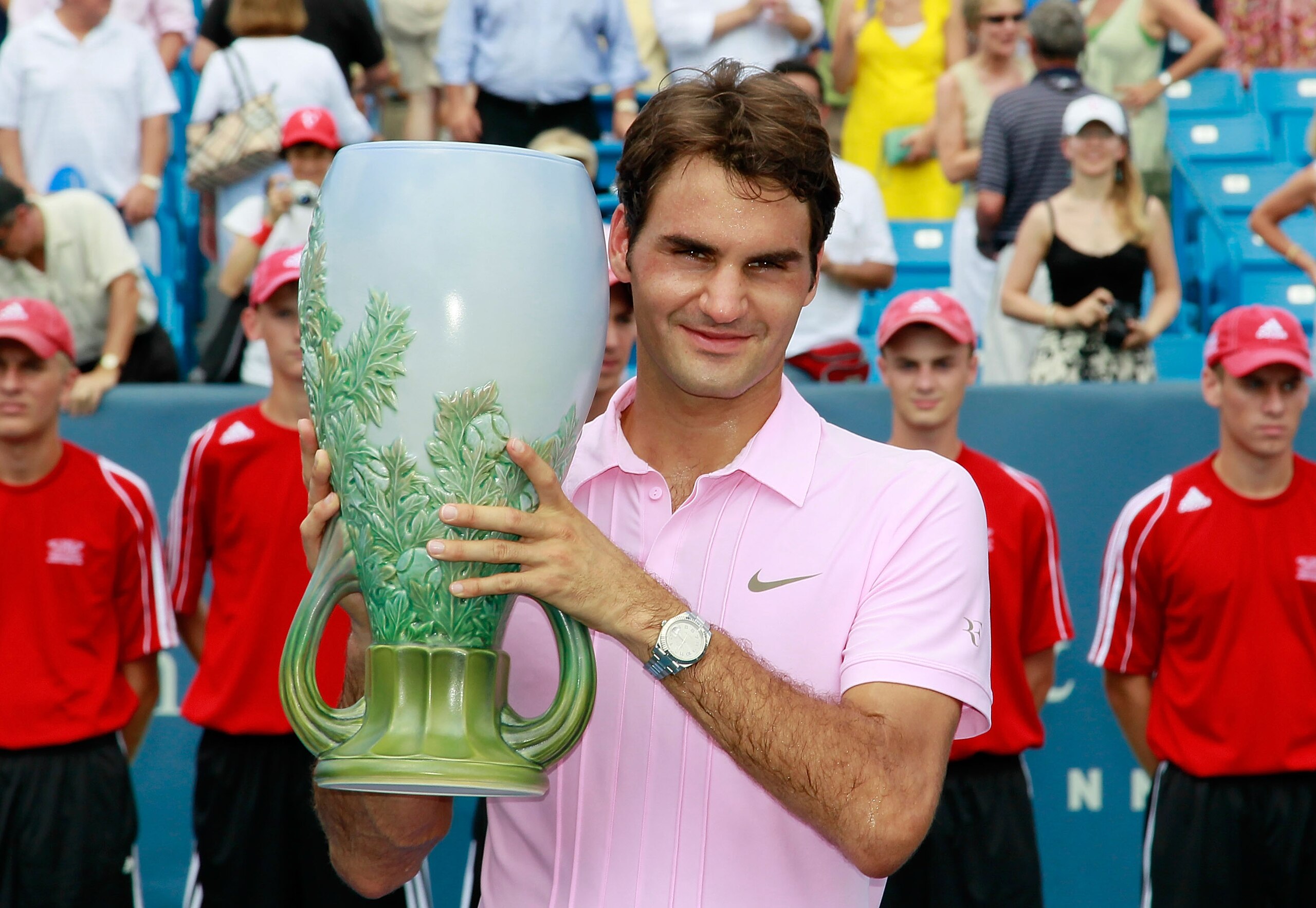 CINCINNATI - AUGUST 22: Roger Federer of Switzerland holds the trophy after defeating Mardy Fish during the finals on Day 7 of the Western & Southern Financial Group Masters at the Lindner Family Tennis Center on August 22, 2010 in Cincinnati, Ohio. (Ph CINCINNATI - AUGUST 22: Roger Federer of Switzerland holds the trophy after defeating Mardy Fish during the finals on Day 7 of the Western & Southern Financial Group Masters at the Lindner Family Tennis Center on August 22, 2010 in Cincinnati, Ohio. (Ph