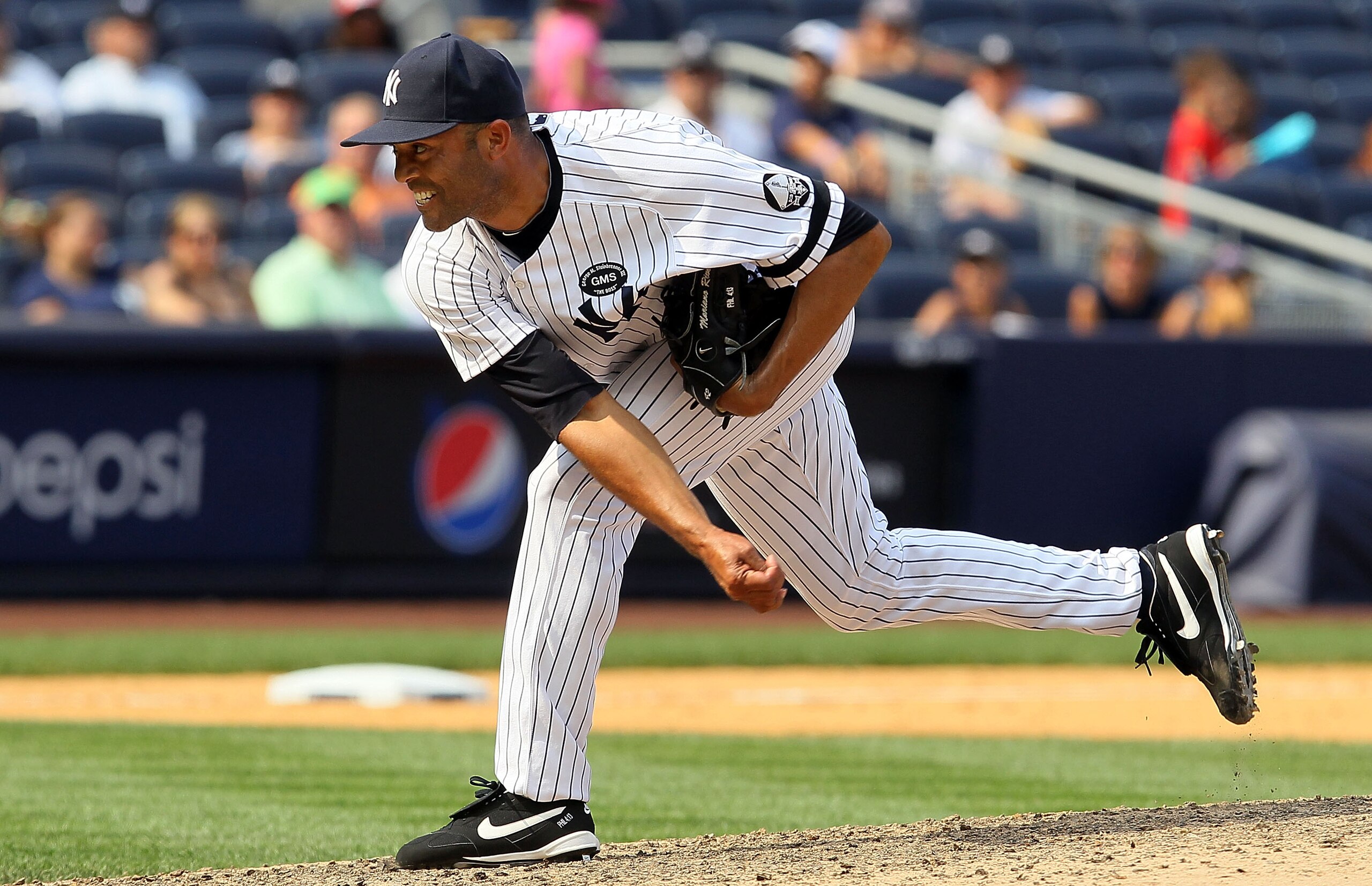 NEW YORK - AUGUST 04: Mariano Rivera #42 of the New York Yankees delivers a pitch against the Toronto Blue Jays on August 4, 2010 at Yankee Stadium in the Bronx borough of New York City. (Photo by Jim McIsaac/Getty Images) NEW YORK - AUGUST 04: Mariano Rivera #42 of the New York Yankees delivers a pitch against the Toronto Blue Jays on August 4, 2010 at Yankee Stadium in the Bronx borough of New York City. (Photo by Jim McIsaac/Getty Images)