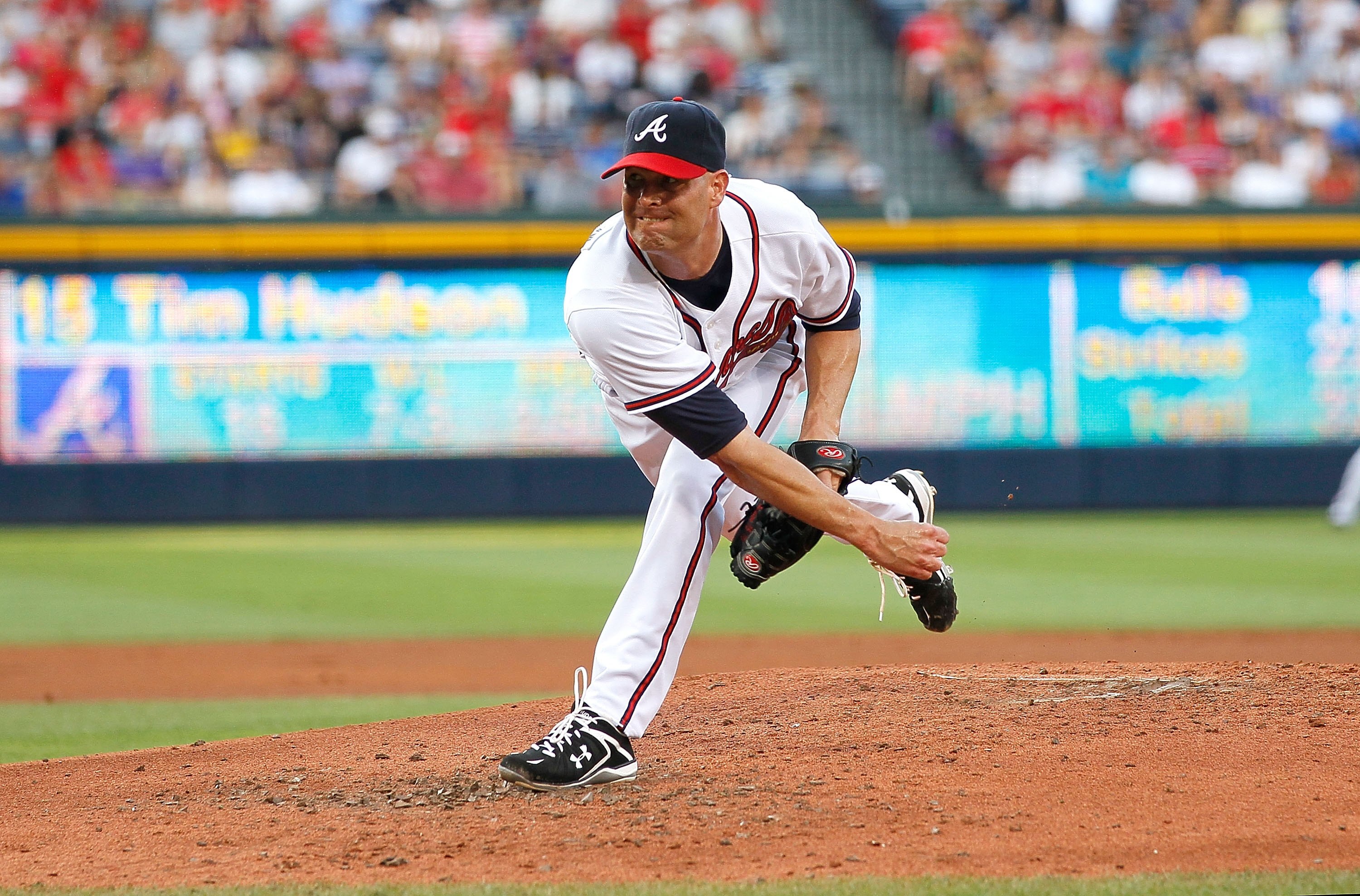 ATLANTA - JUNE 28:  Pitcher Tim Hudson #15 of the Atlanta Braves against the Washington Nationals at Turner Field on June 28, 2010 in Atlanta, Georgia.  (Photo by Kevin C. Cox/Getty Images)