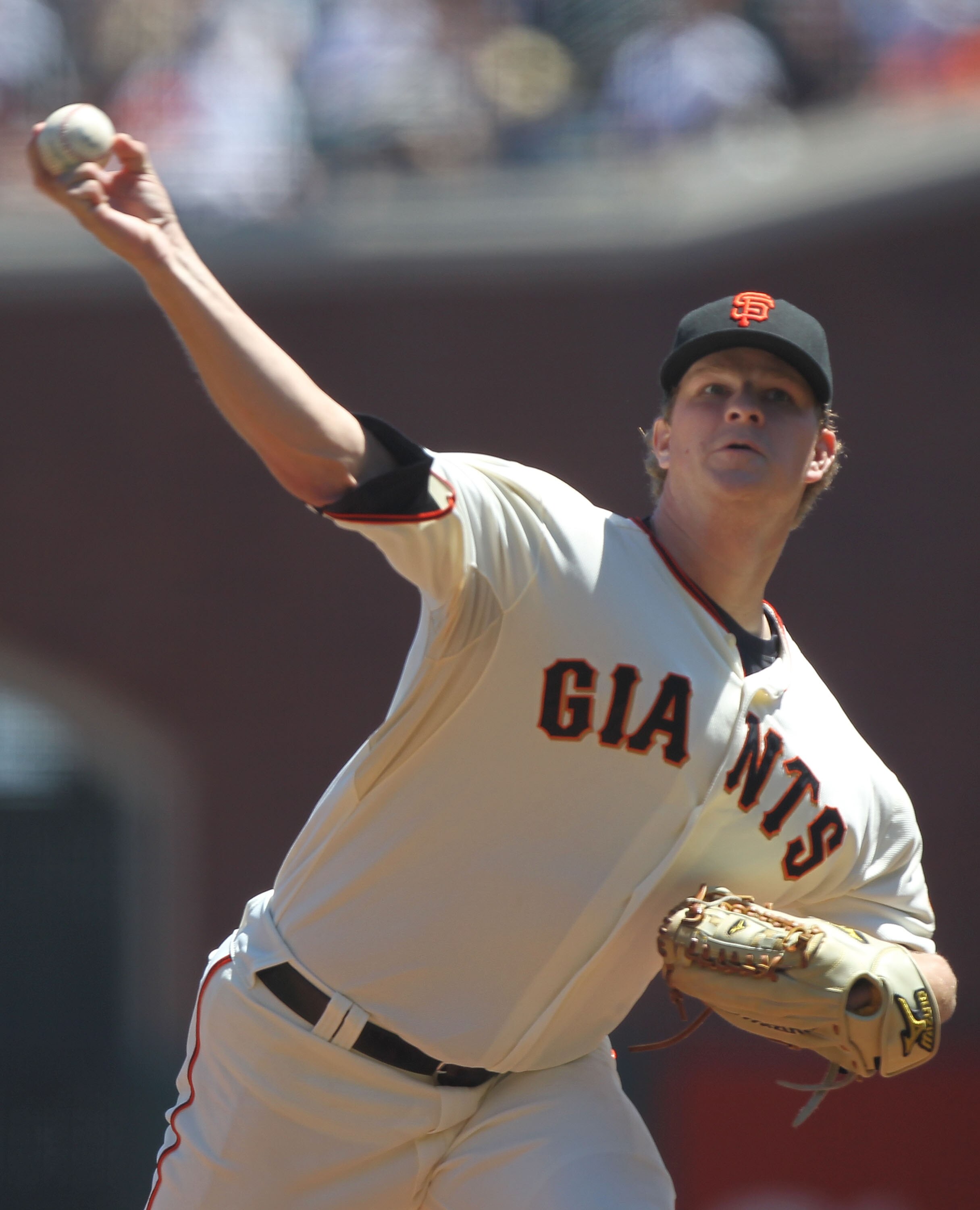 SAN FRANCISCO - AUGUST 12:  Matt Cain #18 of the San Francisco Giants pitches against the Chicago Cubs during an MLB game at AT&T Park on August 12, 2010 in San Francisco, California. (Photo by Jed Jacobsohn/Getty Images)