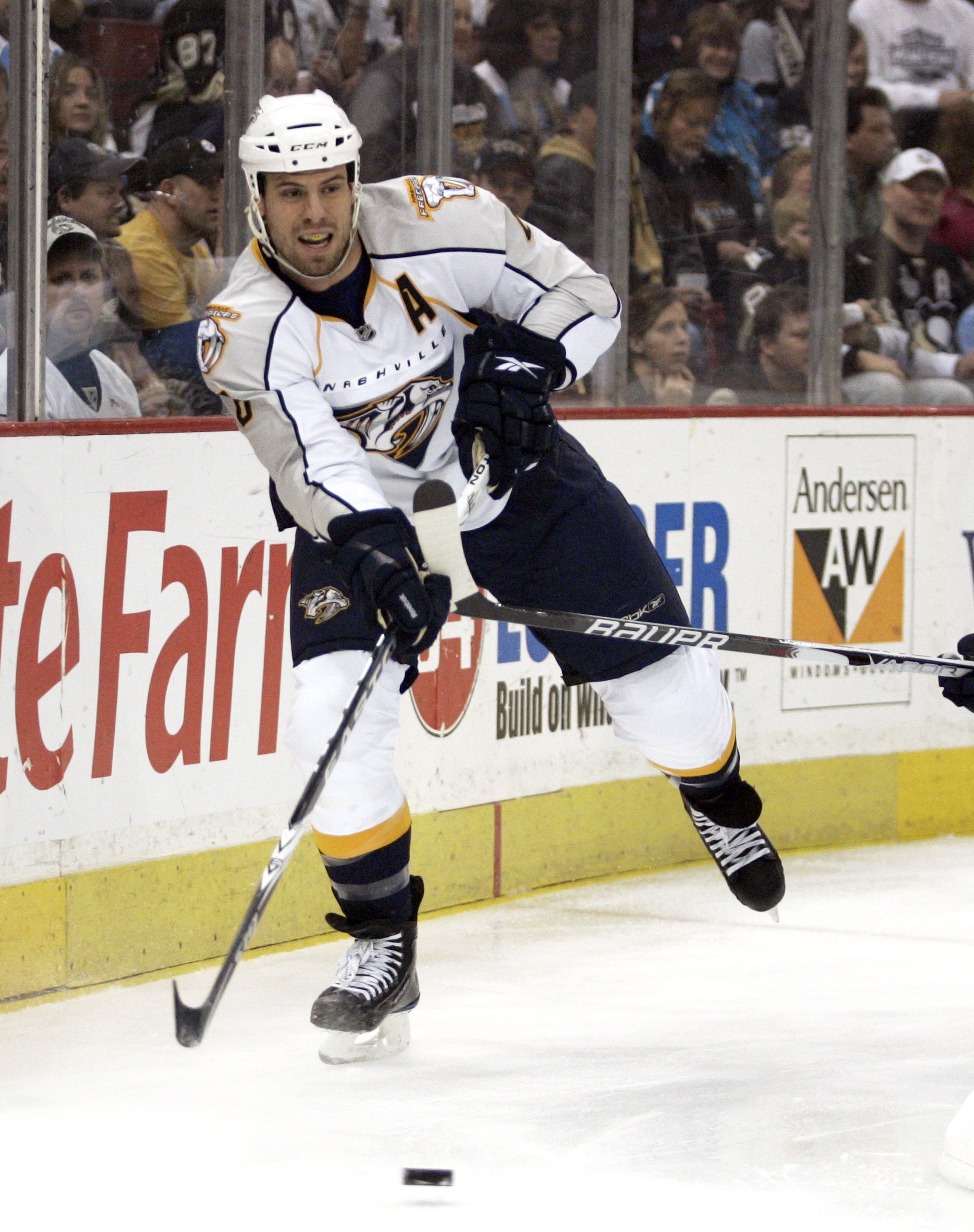 PITTSBURGH - FEBRUARY 14:  Shea Weber #6 of the Nashville Predators makes a pass against the Pittsburgh Penguins at Mellon Arena on February 14, 2010 in Pittsburgh, Pennsylvania.  The Predators defeated the Penguins 4-3 in shootout overtime.  (Photo by Ju