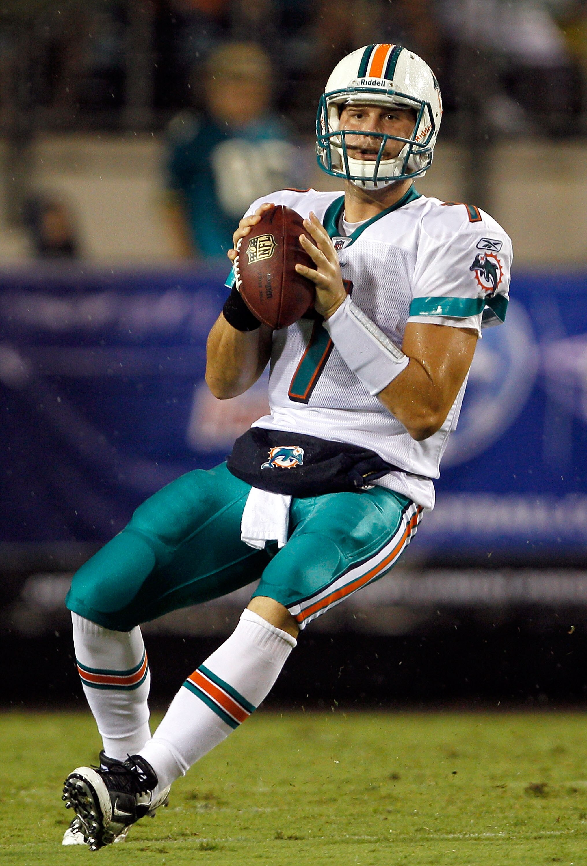 JACKSONVILLE, FL - AUGUST 21:  Quarterback Chad Henne #7 of the Miami Dolphins attempts a pass during the preseason game against the Jacksonville Jaguars at EverBank Field on August 21, 2010 in Jacksonville, Florida.  (Photo by Sam Greenwood/Getty Images)
