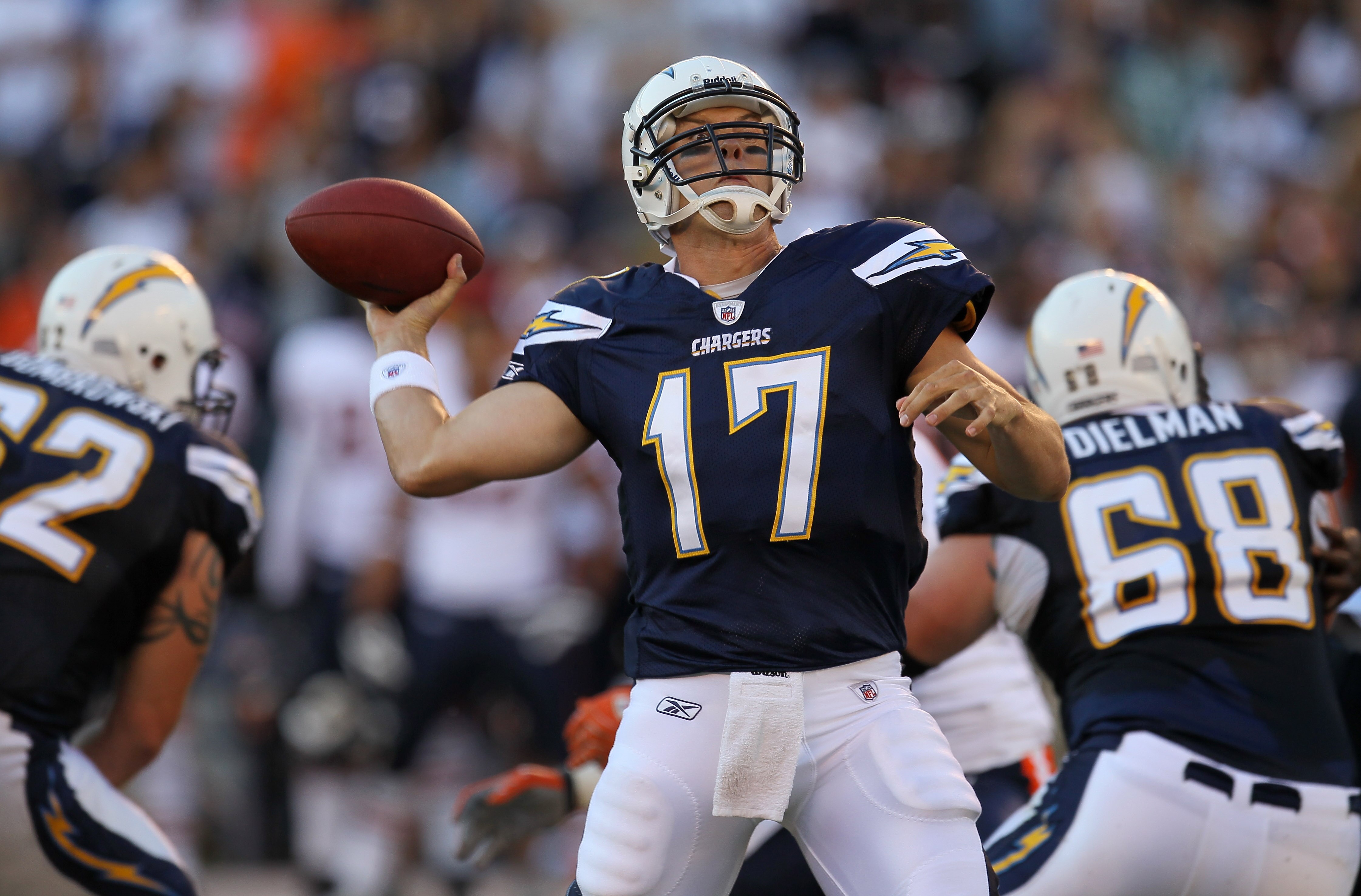 SAN DIEGO - AUGUST 14:   Quarterback Philip Rivers #17 of the San Diego Chargers throws a 28 yard touchdown pass in the first quarter against the Chicago Bears on August 14, 2010 at Qualcomm Stadium in San Diego, California.   (Photo by Stephen Dunn/Getty