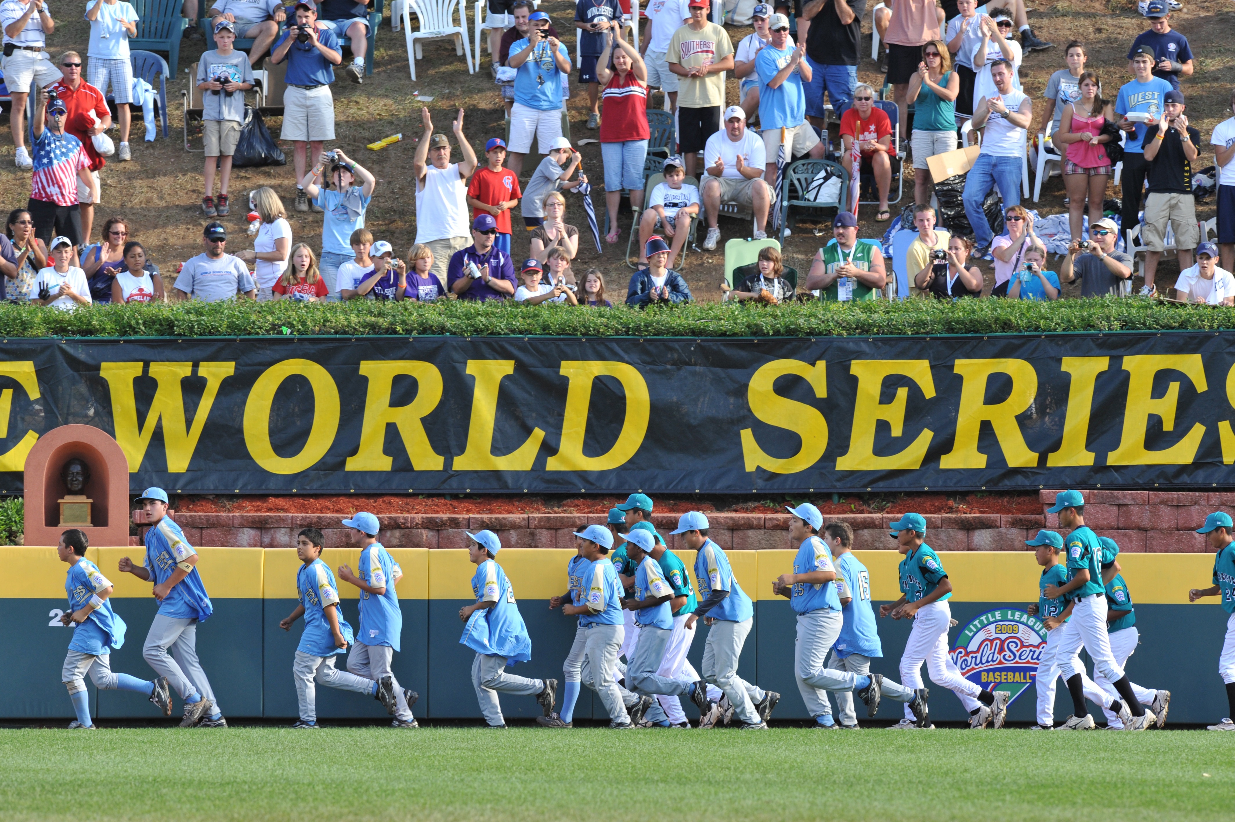 WILLIAMSPORT, PA - AUGUST 30: California (Chula Vista) celebrate their victory against Asia Pacific (Taoyuan, Taiwan) in the little league world series final at Lamade Stadium on August 30, 2009 in Williamsport, Pennsylvania. (Photo by Larry French/Getty