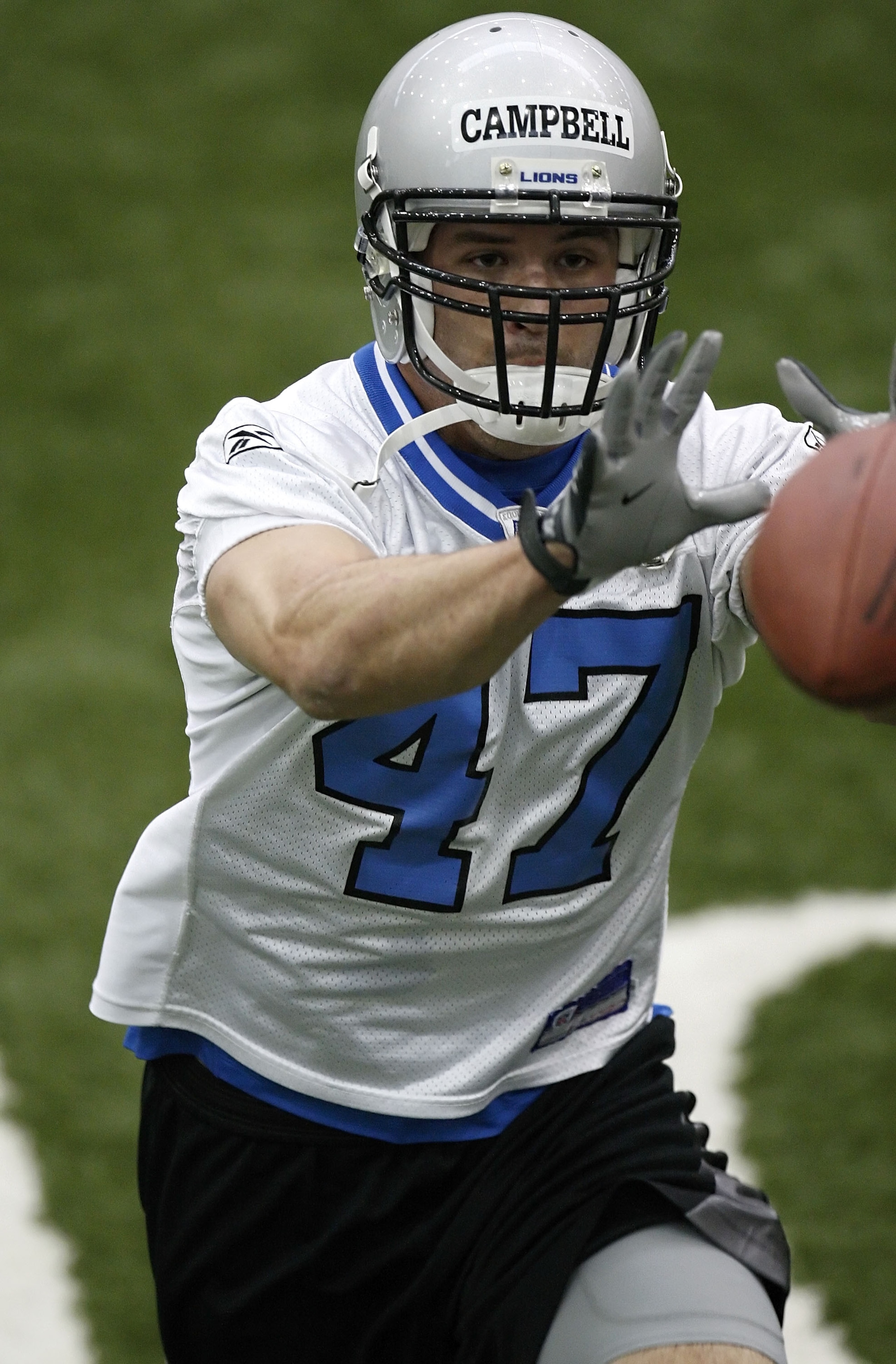 ALLEN PARK, MI - MAY 03: Caleb Campbell #47 of the Detroit Lions catches a pass during rookie training camp at the Detroit Lions Headquarters and Training Facility on May 3, 2008 in Allen Park, Michigan.  (Photo by Gregory Shamus/Getty Images)