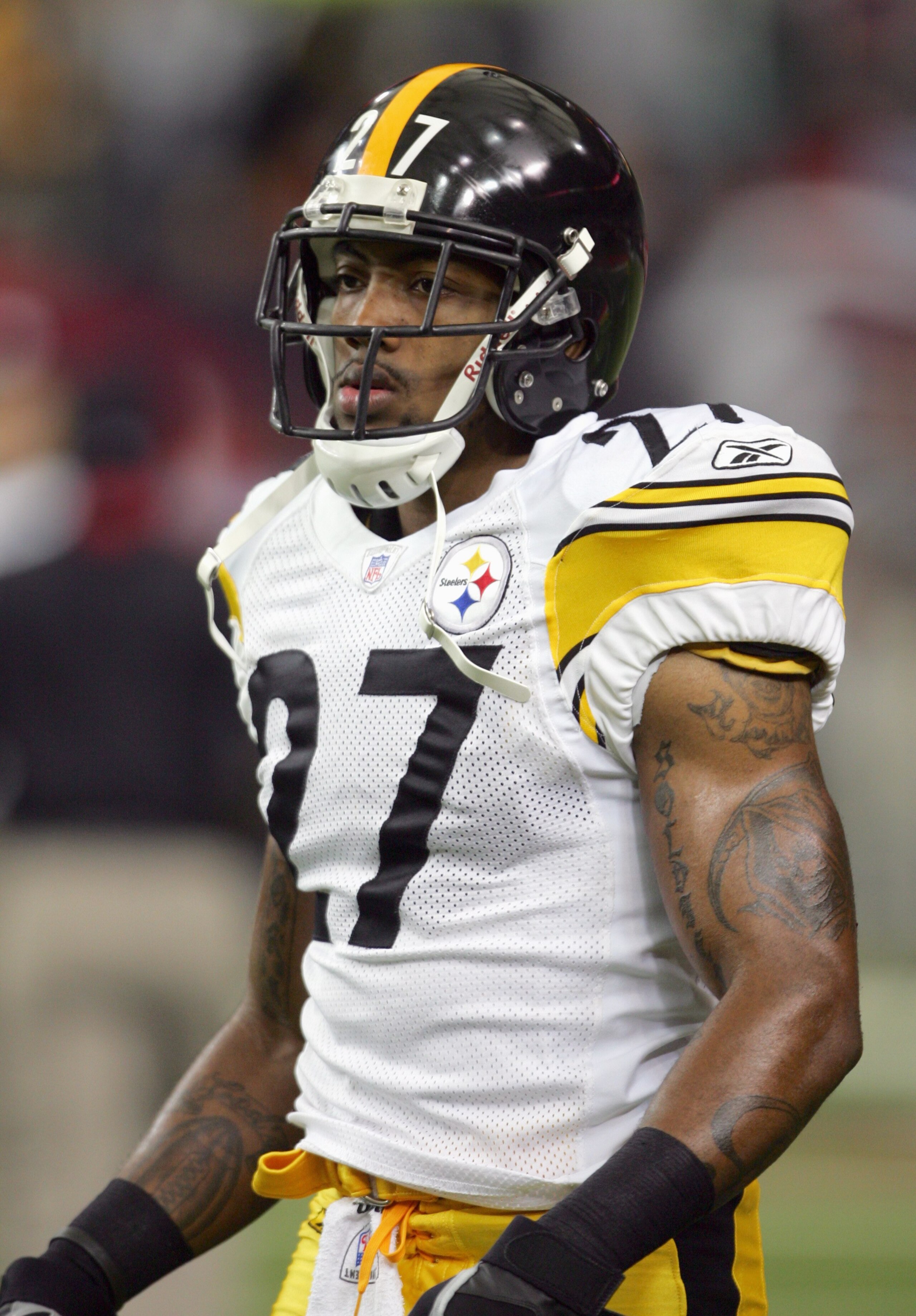 ATLANTA - OCTOBER 22:Anthony Smith #27 of the Pittsburgh Steelers walks on the field during the game against the Atlanta Falcons on October 22, 2006 at the Georgia Dome in Atlanta, Georgia. (Photo by Doug Pensinger/Getty Images) ATLANTA - OCTOBER 22:Anthony Smith #27 of the Pittsburgh Steelers walks on the field during the game against the Atlanta Falcons on October 22, 2006 at the Georgia Dome in Atlanta, Georgia. (Photo by Doug Pensinger/Getty Images)