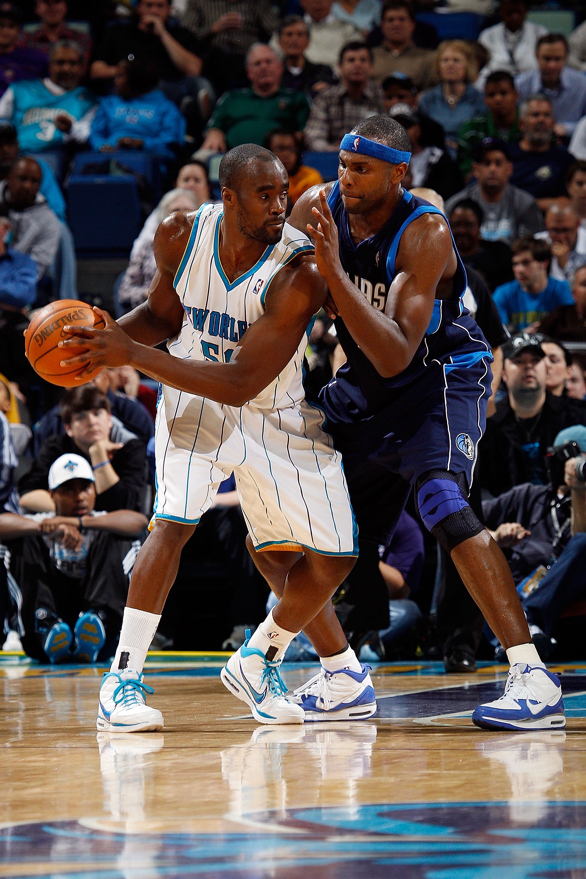 NEW ORLEANS - MARCH 22:  Emeka Okafor #50 of the New Orleans Hornets during the game against the Dallas Mavericks at the New Orleans Arena on March 22, 2010 in New Orleans, Louisiana.  NOTE TO USER: User expressly acknowledges and agrees that, by download