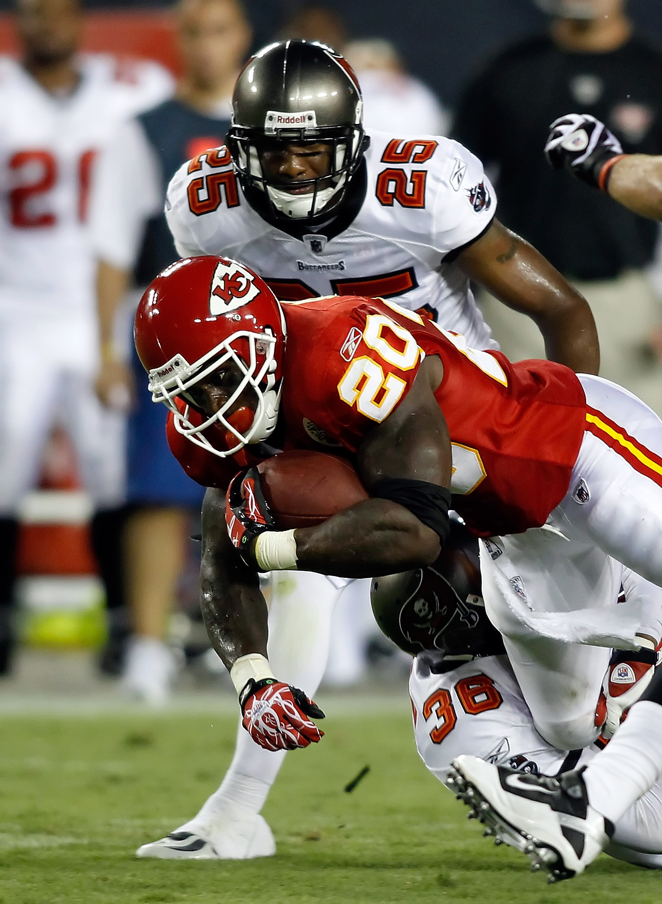 TAMPA, FL - AUGUST 21:  Running back Thomas Jones #20 of the Kansas City Chiefs runs the ball against the Tampa Bay Buccaneers during a preseason game at Raymond James Stadium on August 21, 2010 in Tampa, Florida.  (Photo by J. Meric/Getty Images)