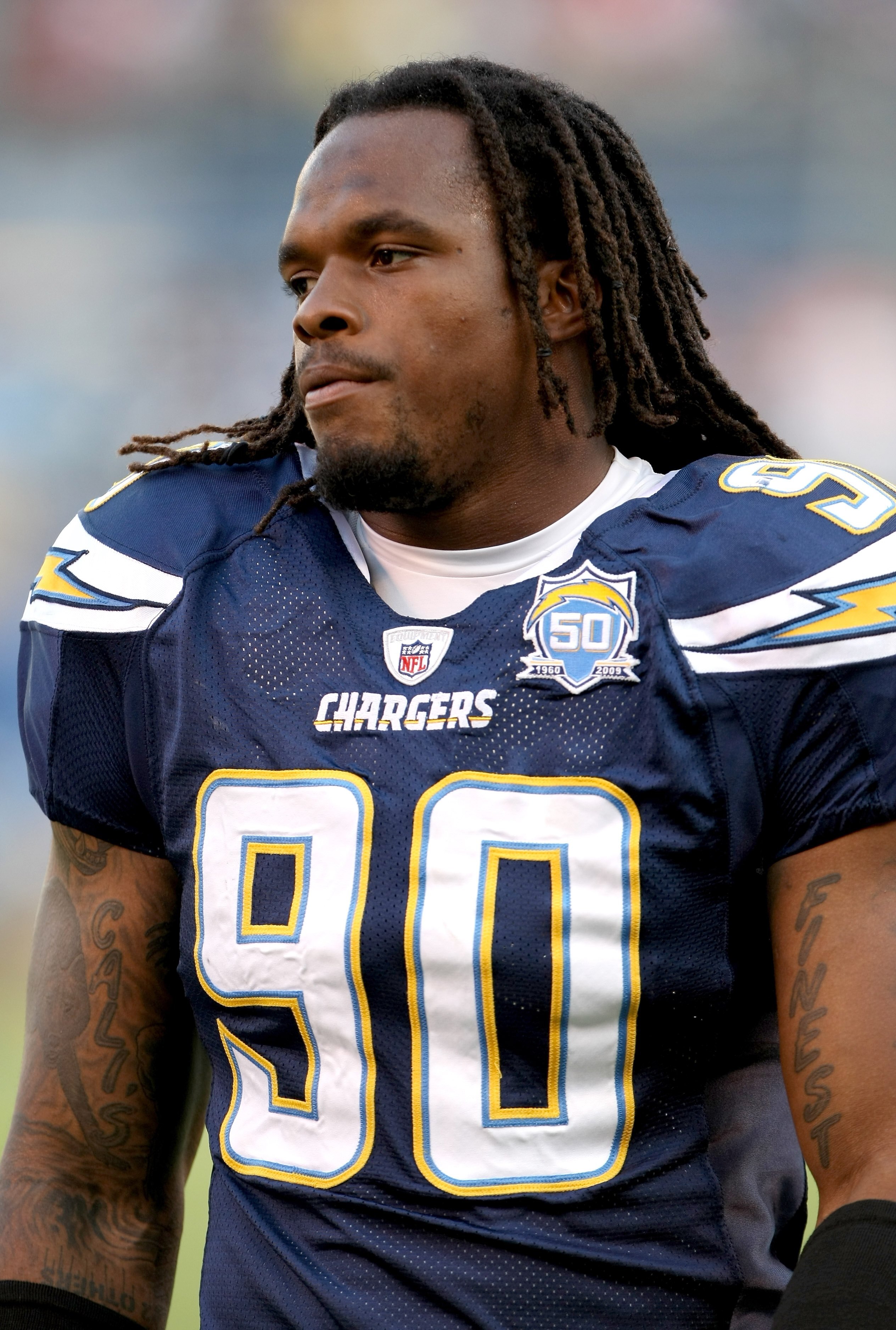 SAN DIEGO - SEPTEMBER 04:  Linebacker Antwan Applewhite #90 of the San Diego Chargers warms up for the game with the San Francisco 49ers on September 4, 2009 at Qualcomm Stadium in San Diego, California.   The Chrgers won 26-7.  (Photo by Stephen Dunn/Get