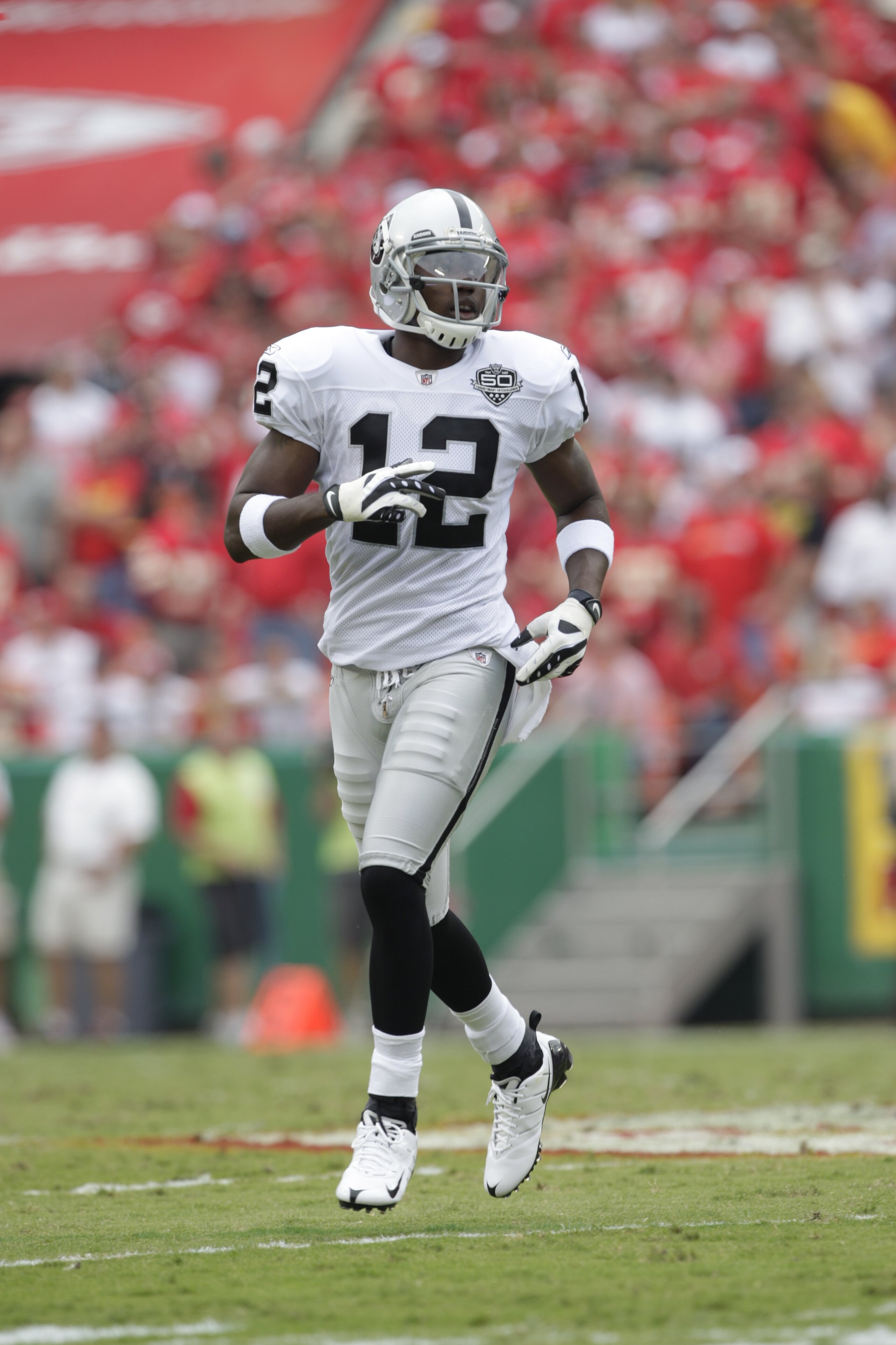 KANSAS CITY, MO - SEPTEMBER 20:  Darrius Heyward-Bey #12 of the Oakland Raiders runs on the field during the game against the Kansas City Chiefs at Arrowhead Stadium on September 20, 2009 in Kansas City, Missouri. (Photo by Jamie Squire/Getty Images)