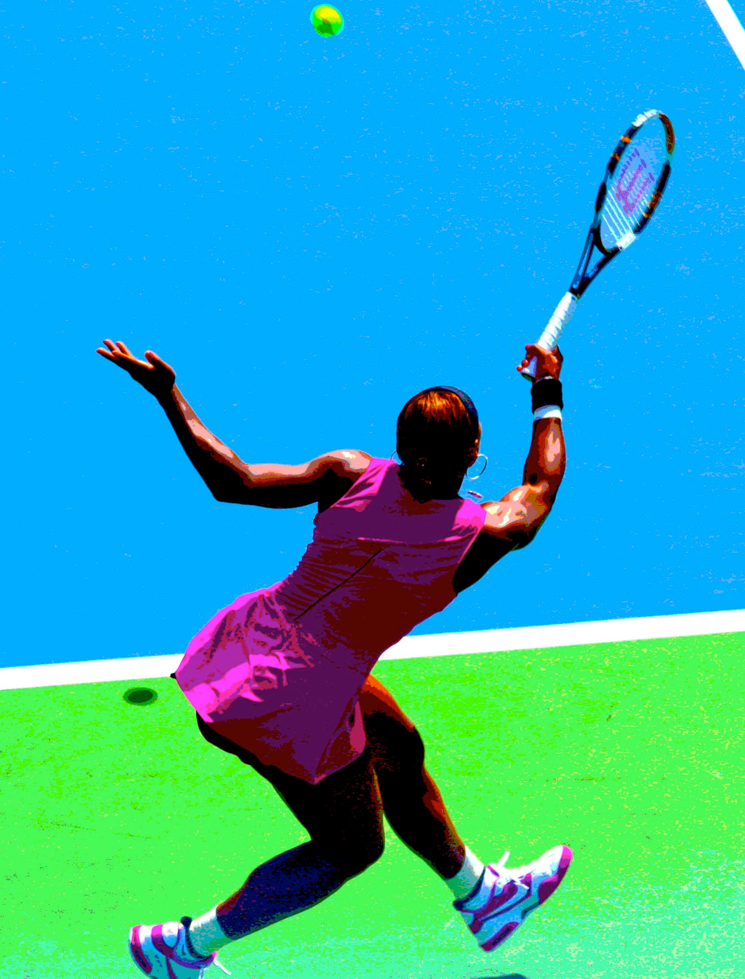 Resplendent Serena Williams vibrates in fuchsia against AA's the blue and green