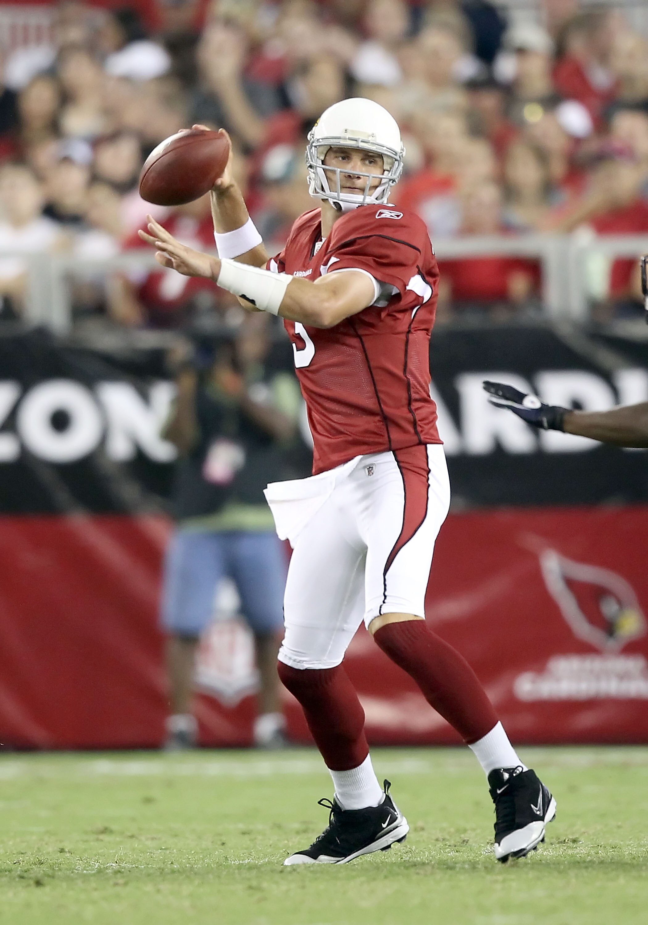 GLENDALE, AZ - AUGUST 14:  Quarterback Derek Anderson #3 of the Arizona Cardinals drops back to pass during preseason NFL game against the Houston Texans at the University of Phoenix Stadium on August 14, 2010 in Glendale, Arizona.  The Cardinals defeated