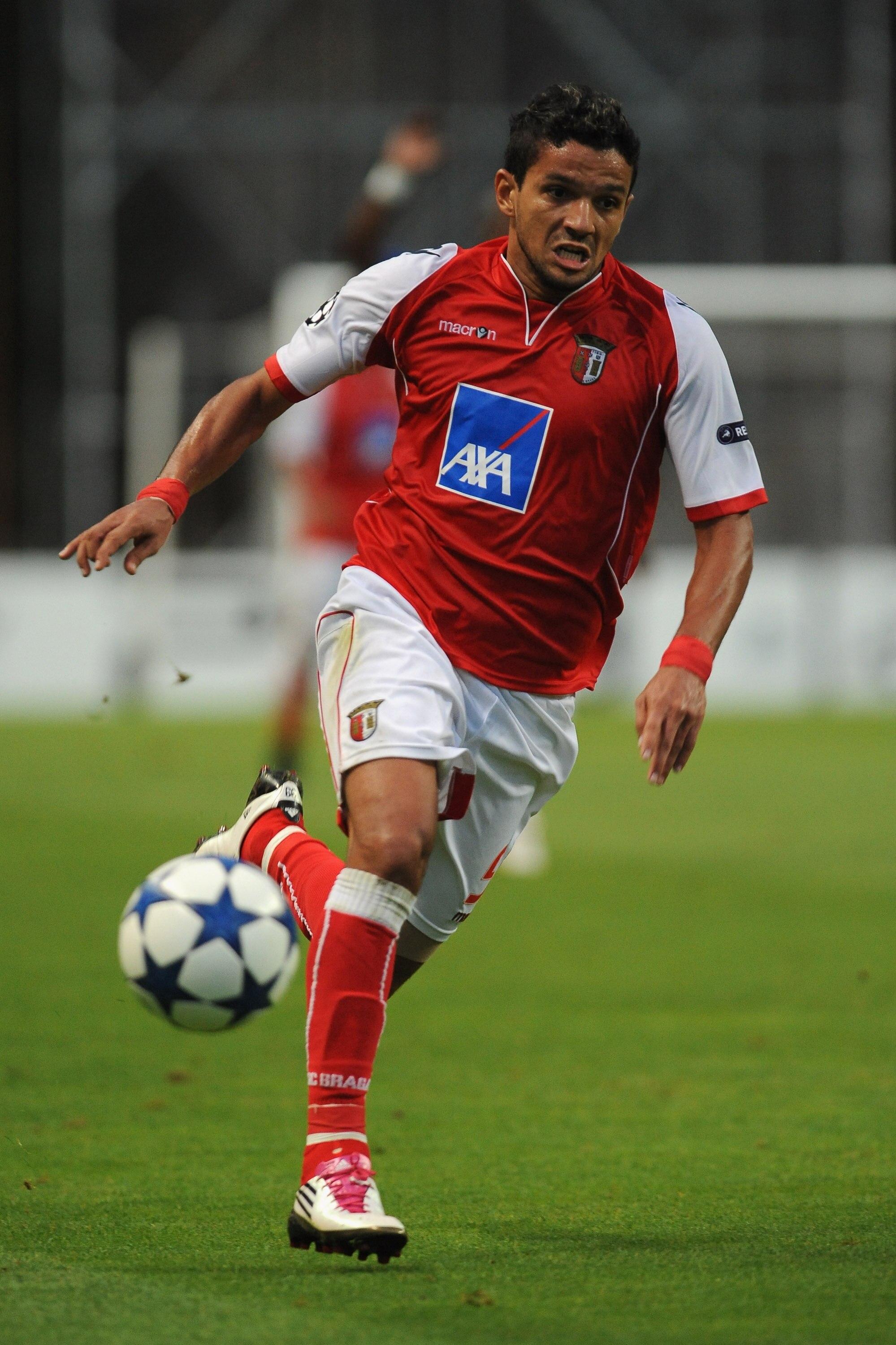 BRAGA, PORTUGAL - AUGUST 18:  Matheus of SC Braga in action during the UEFA Champions League Play-offs match between SC Braga and Sevilla FC at Estadio Municipal de Braga on August 18, 2010 in Braga, Portugal.  (Photo by Valerio Pennicino/Getty Images)