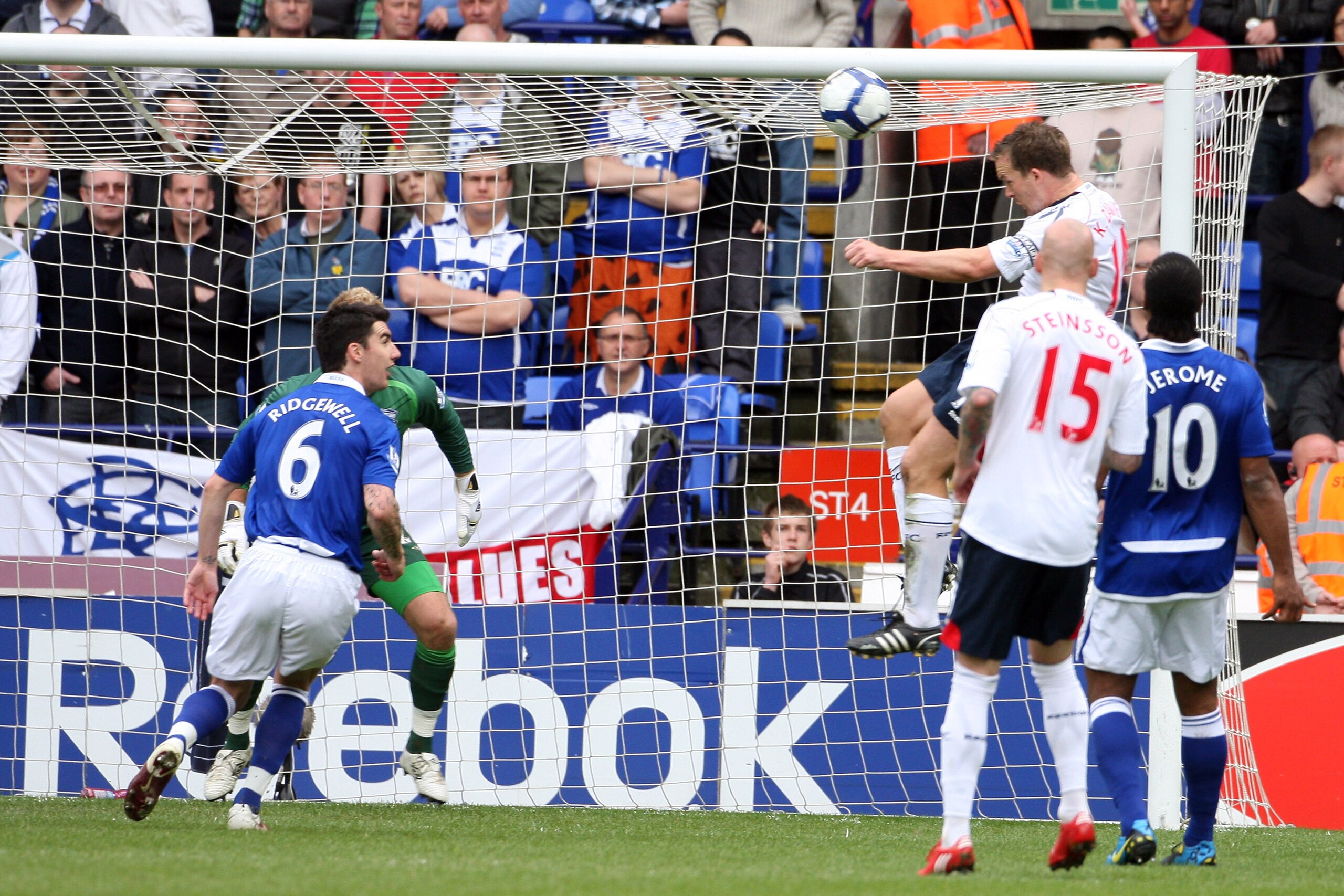 BOLTON, ENGLAND - MAY 9 :   Bolton Wanderers's Kevin Davies scores during the Barclays Premier League match between Bolton Wanderers and Birmingham City at Reebok Stadium on May 9, 2010 Bolton, England. (Photo by Tim Keeton/Getty Images)