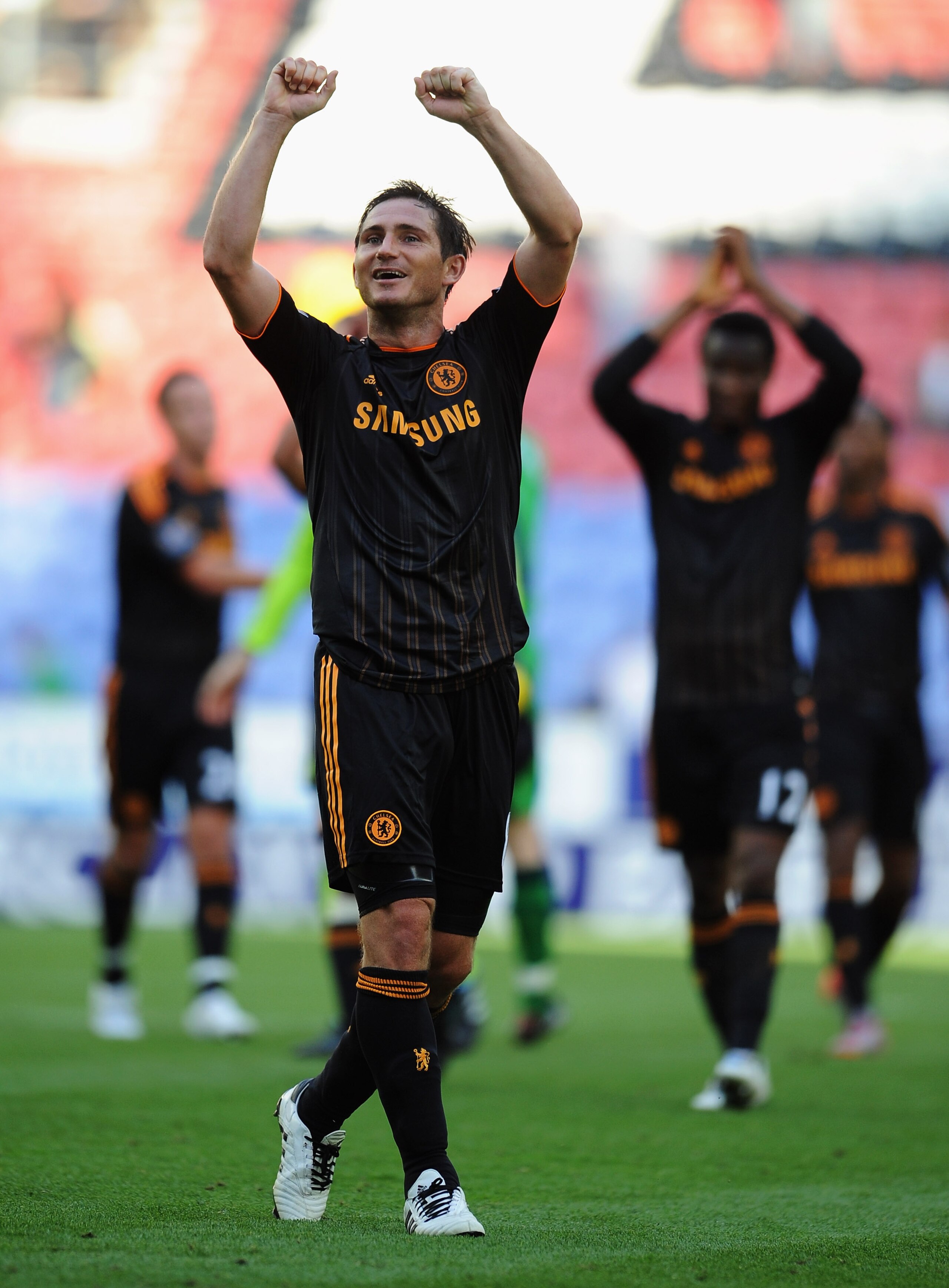 WIGAN, ENGLAND - AUGUST 21:  Frank Lampard of Chelsea celebrates victory after the Barclays Premier League match between Wigan Athletic and Chelsea at DW Stadium on August 21, 2010 in Wigan, England.  (Photo by Getty Images for Chelsea FC)