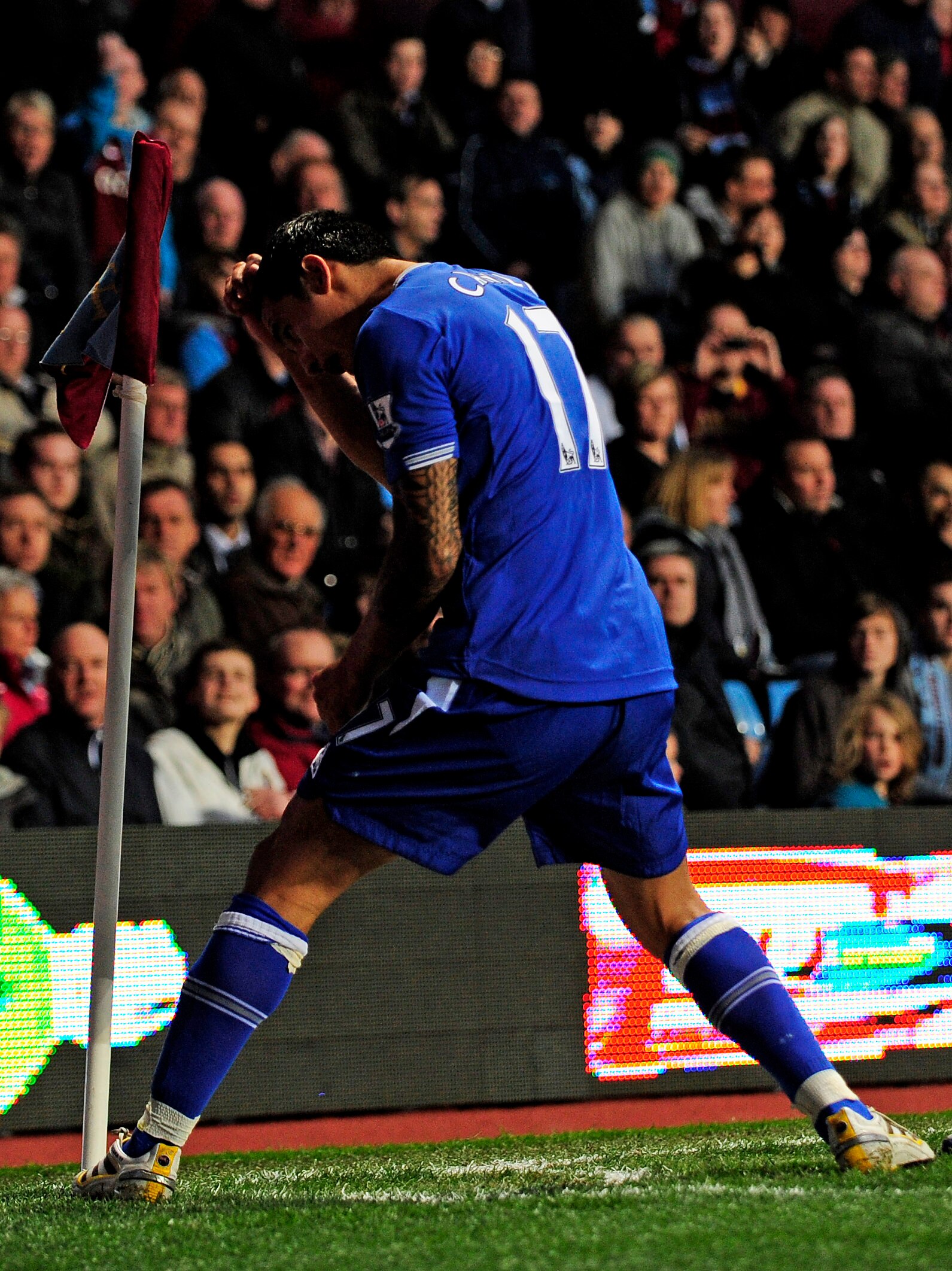 BIRMINGHAM, ENGLAND - APRIL 14:  Tim Cahill of Everton celebrates scoring the opening goal during the Barclays Premier League match between Aston Villa and Everton at Villa Park on April 14, 2010 in Birmingham, England.  (Photo by Jamie McDonald/Getty Ima