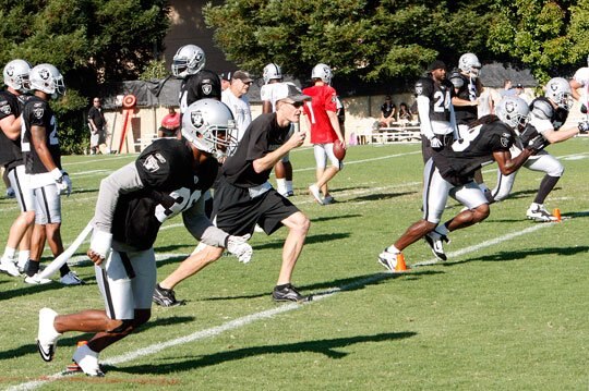 Jerome Boyd running down on kick coverage.