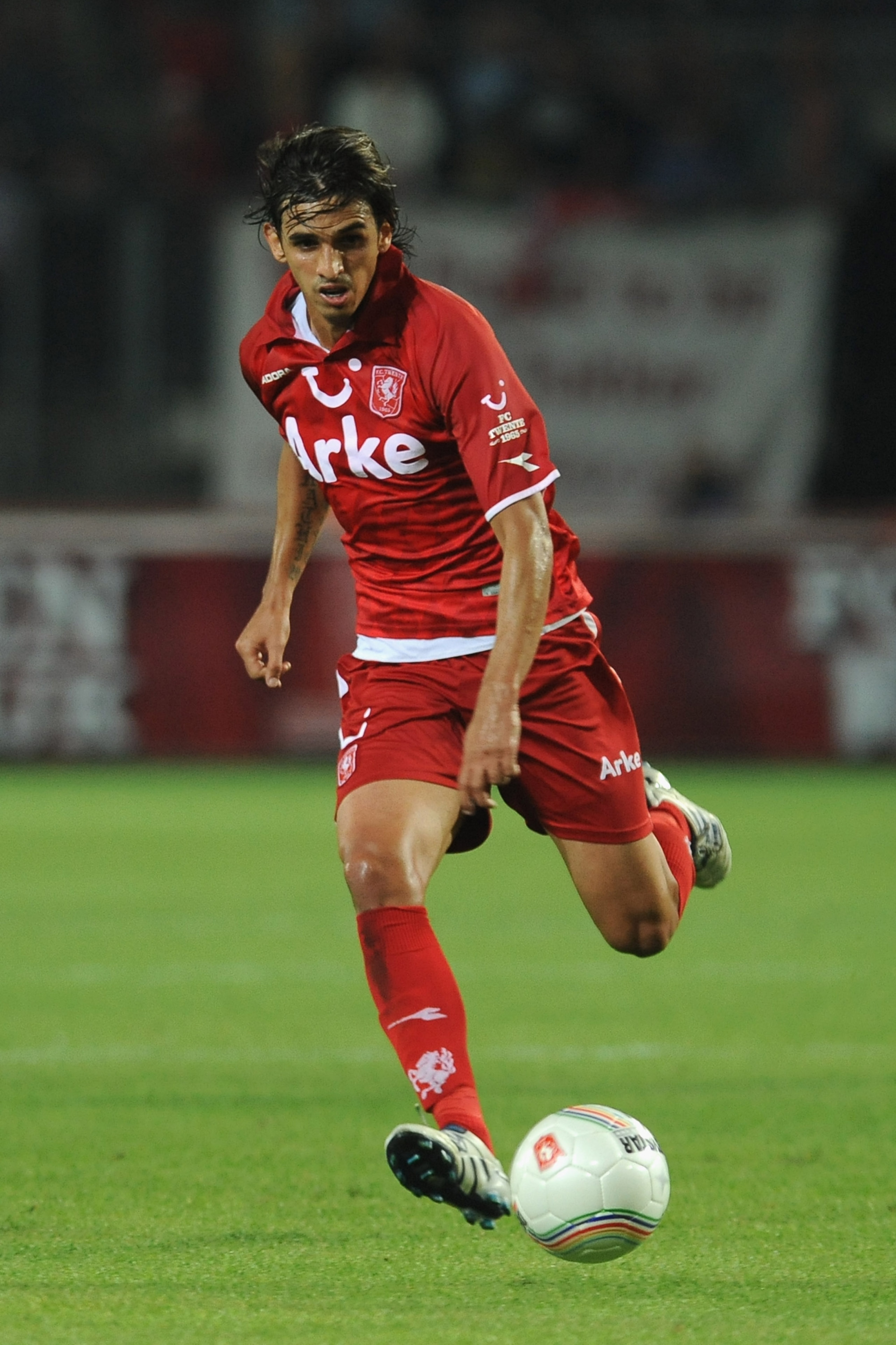 ENSCHEDE, NETHERLANDS - AUGUST 14:  Bryan Ruiz Gonzales of FC Twente in action during the Eredivisie match between FC Twente and SC Hereenveen at De Grolsch Veste Stadium on August 14, 2010 in Enschede, Netherlands.  (Photo by Valerio Pennicino/Getty Imag