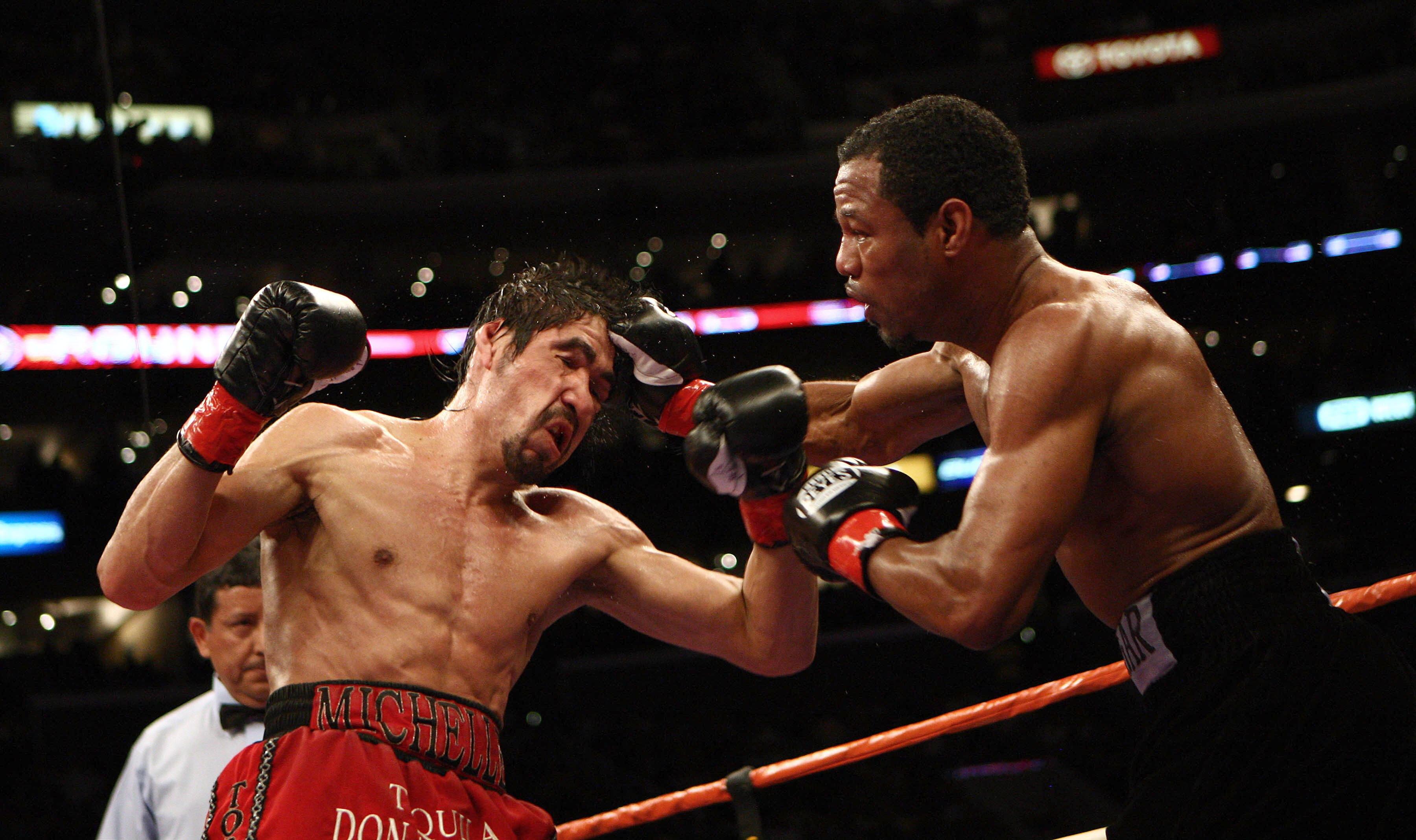 LOS ANGELES - JANUARY 24:   Shane Mosley lands a punch on Antonio Margarito en route to his TKO in the ninth round after Margarito's corner threw in the towel during their WBA welterweight title fight on January 24, 2009 at the Staples Center in Los Angel