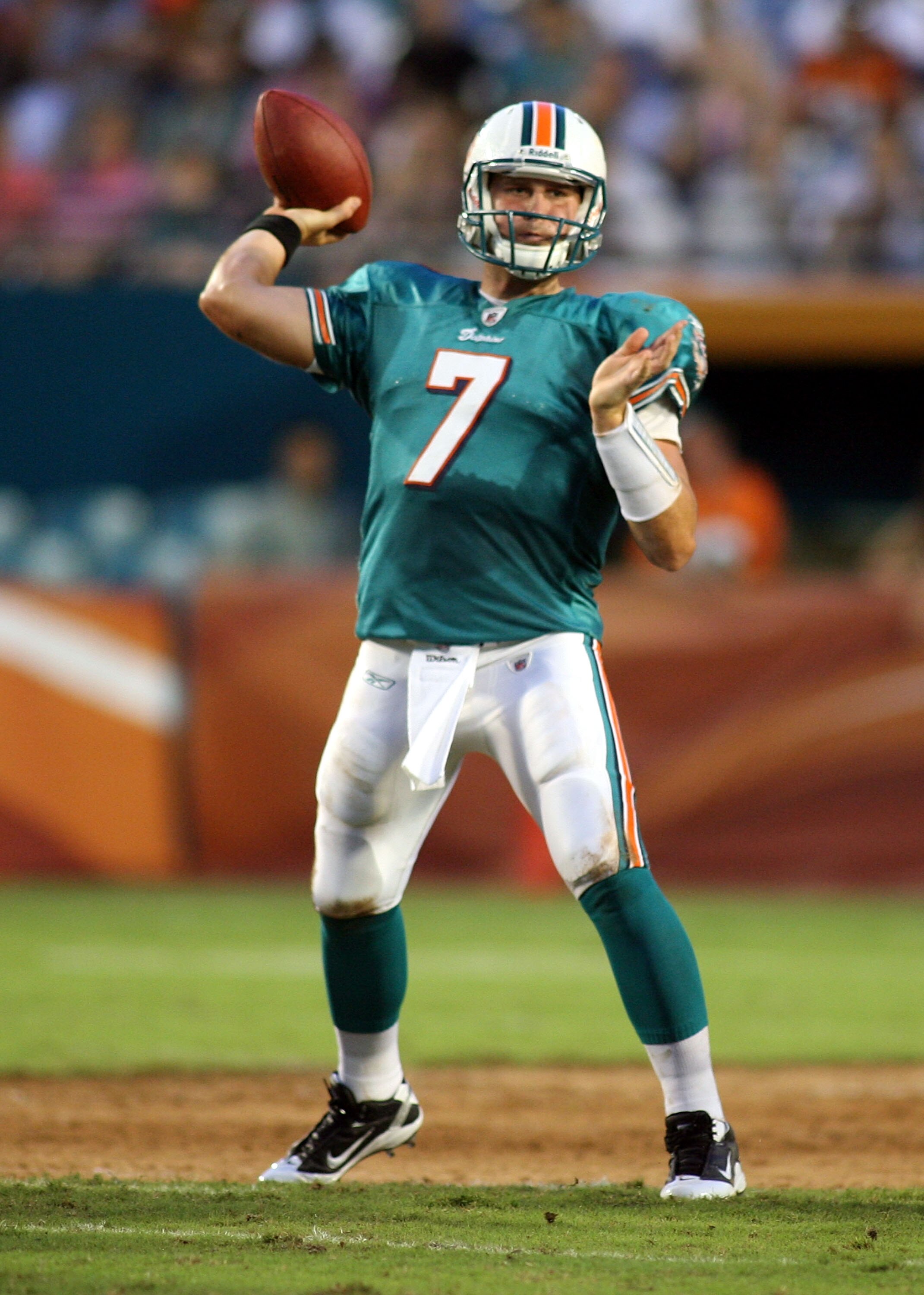 MIAMI - AUGUST 27:  Quarterback Chad Henne #7 of the Miami Dolphins throws against the Atlanta Falcons during their preseason game at Sun Life Stadium on August 27, 2010 in Miami, Florida.  (Photo by Marc Serota/Getty Images)