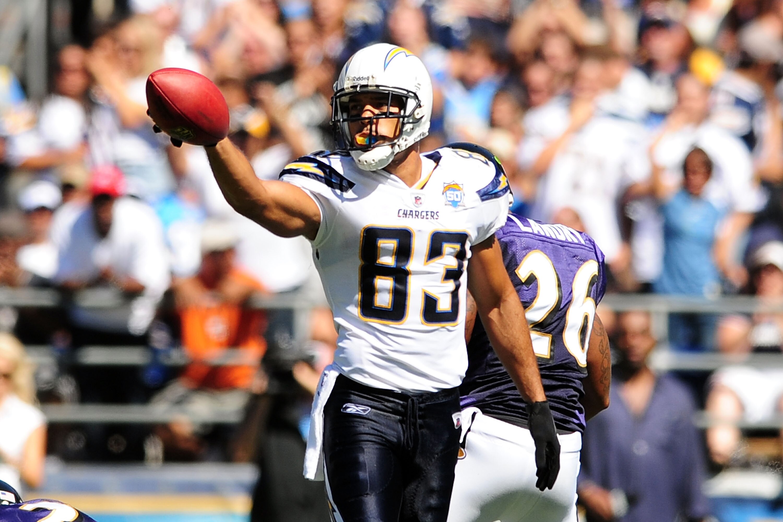SAN DIEGO - SEPTEMBER 20:  Vincent Jackson #83 of the San Diego Chargers celebrates a great catch against the Baltimore Ravens at Qualcomm Stadium on September 20, 2009 in San Diego, California.  (Photo by Jacob de Golish/Getty Images)