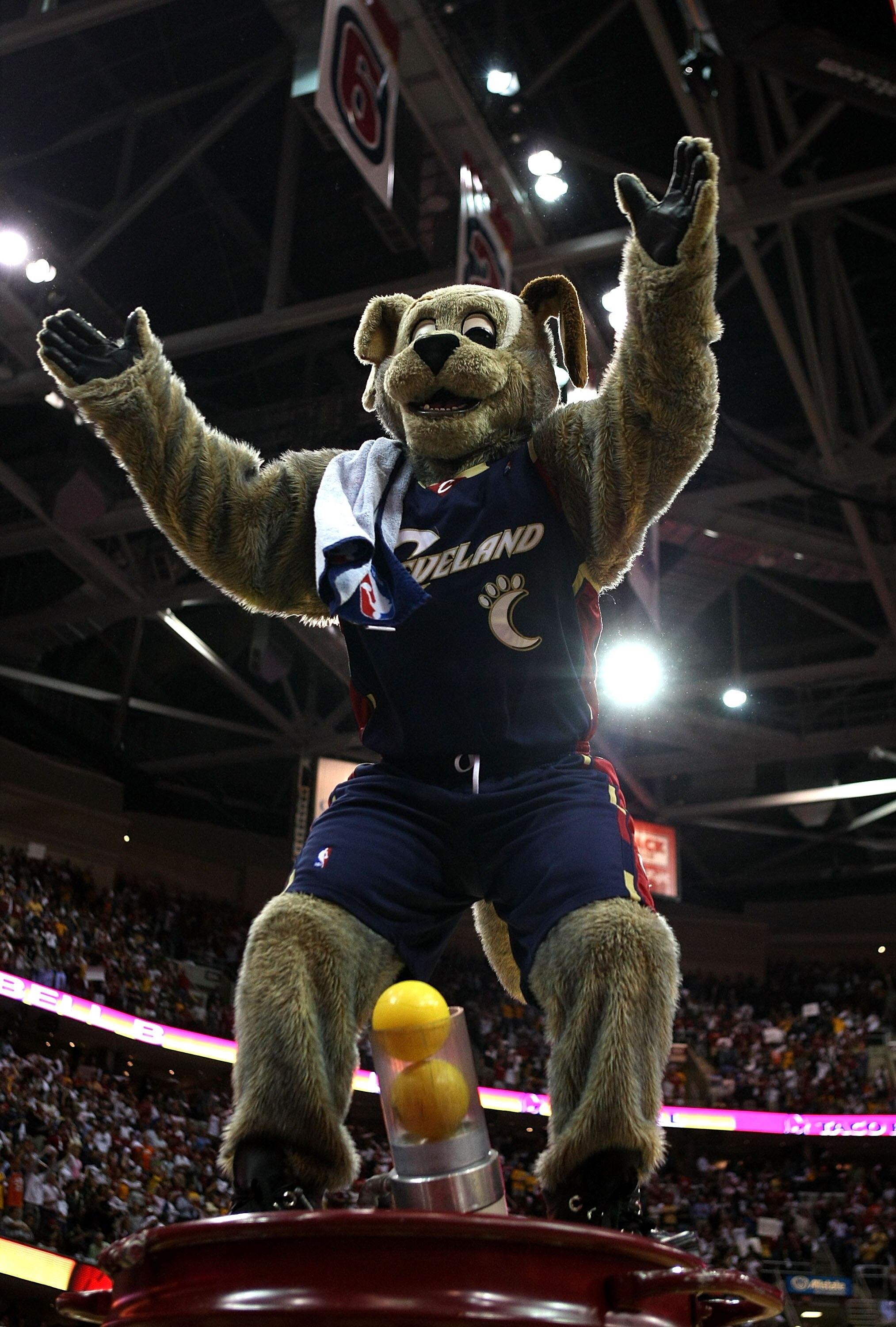 CLEVELAND - MAY 28:  Moondog the mascot of the Cleveland Cavaliers performs on the court against the Orlando Magic in Game Five of the Eastern Conference Finals during the 2009 Playoffs at Quicken Loans Arena on May 28, 2009 in Cleveland, Ohio. NOTE TO US
