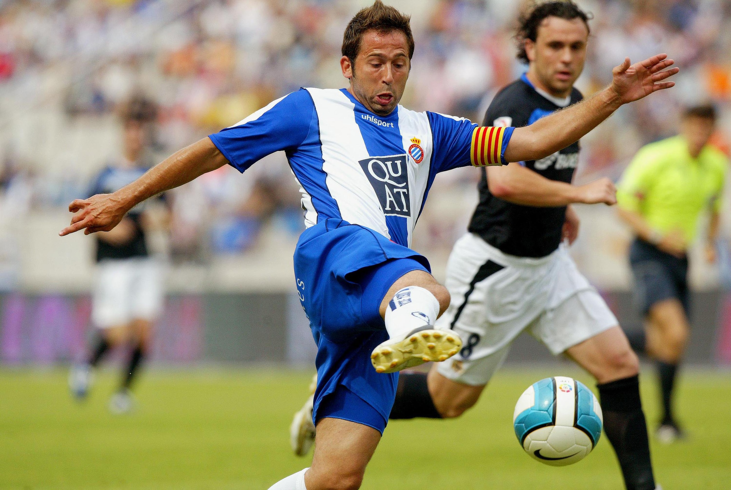 BARCELONA, SPAIN - JUNE 17: Raul Tamudo of Espanyol in action during the La Liga match between Espanyol and Deportivo at the Lluis Companys stadium on June 17, 2007 in Barcelona, Spain. (Photo by Bagu Blanco/Getty Images). BARCELONA, SPAIN - JUNE 17: Raul Tamudo of Espanyol in action during the La Liga match between Espanyol and Deportivo at the Lluis Companys stadium on June 17, 2007 in Barcelona, Spain. (Photo by Bagu Blanco/Getty Images).