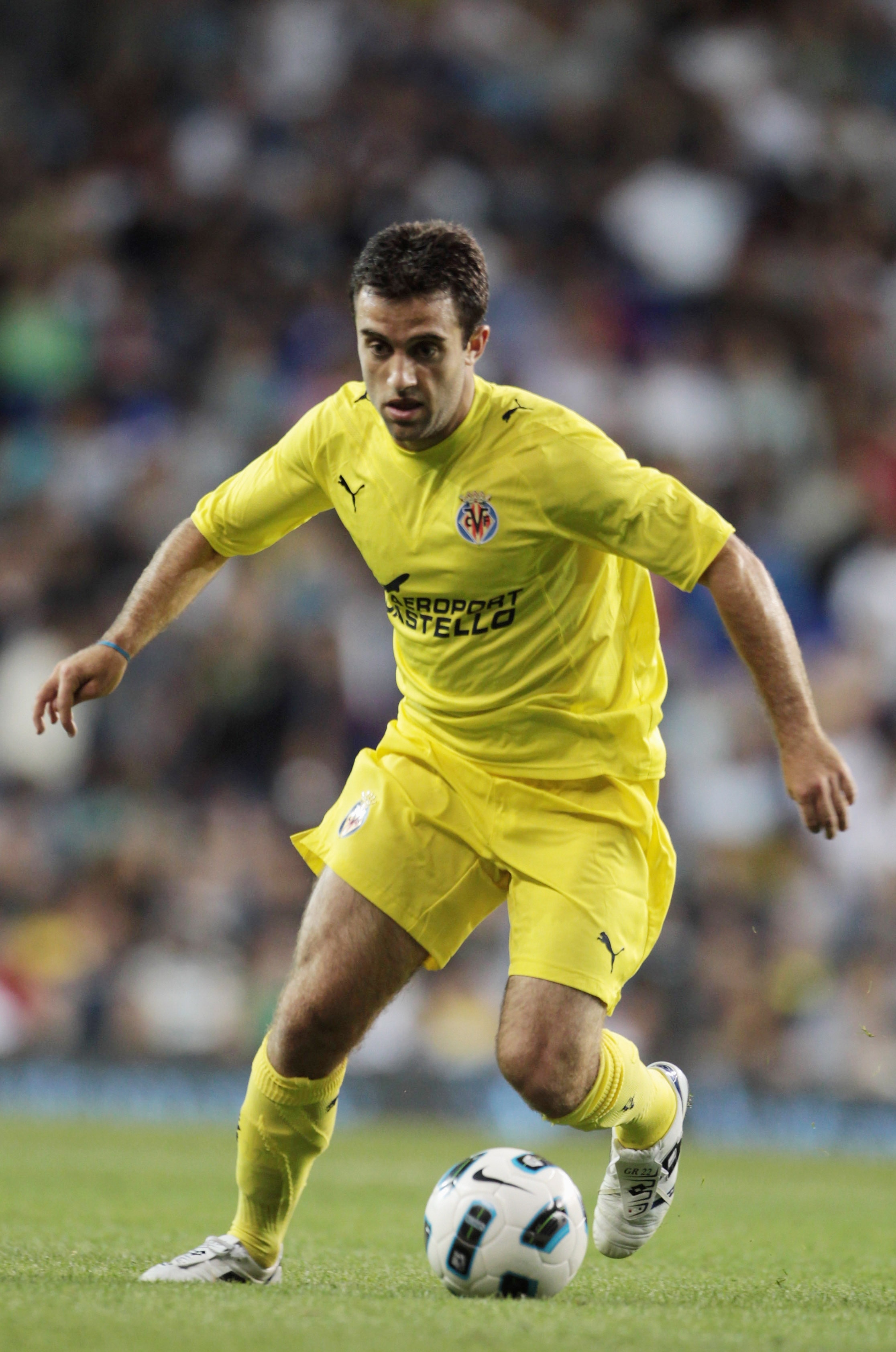 LONDON, ENGLAND - JULY 29: Giuseppe Rossi of  Villarreal during a Pre-Season Friendly between Tottenham Hotspur and  Villarreal at White Hart Lane on July 29, 2010 in London, England.  (Photo by Phil Cole/Getty Images)