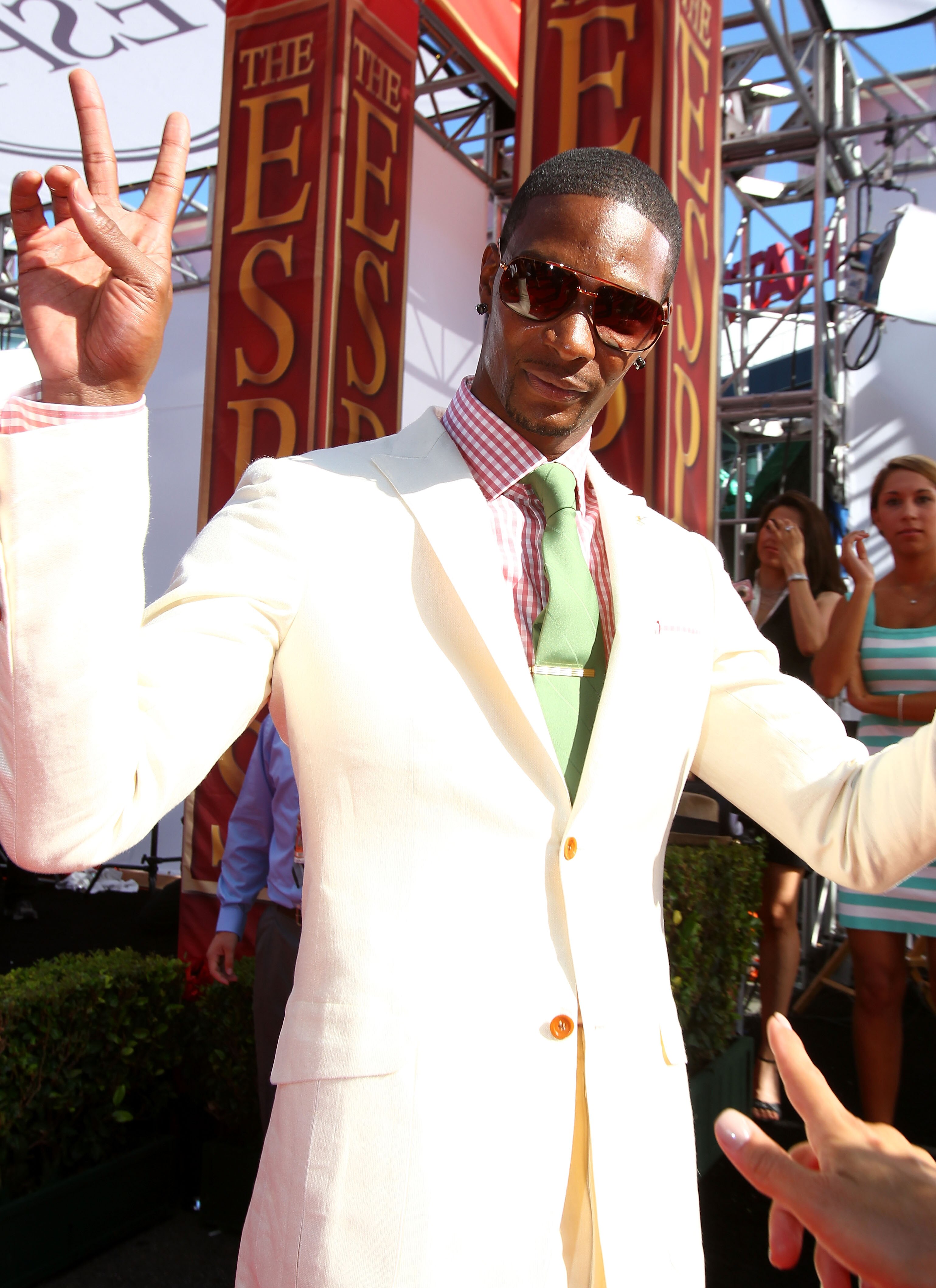LOS ANGELES, CA - JULY 14:  Chris Bosh of the Miami Heat arrives at the 2010 ESPY Awards at Nokia Theatre L.A. Live on July 14, 2010 in Los Angeles, California.  (Photo by Alexandra Wyman/Getty Images for ESPY)